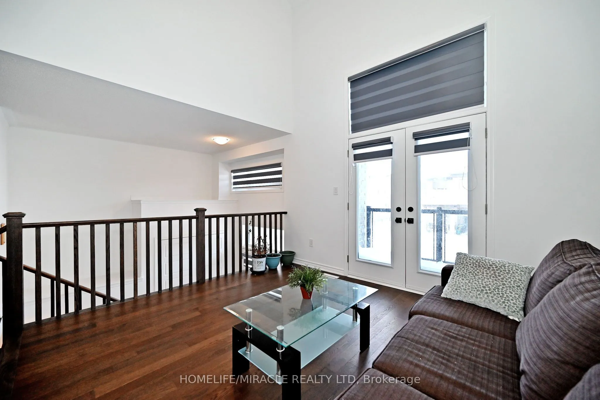 689 Mika Street