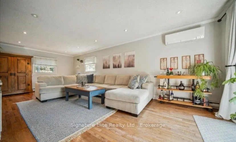 16 Reach Street #Upper