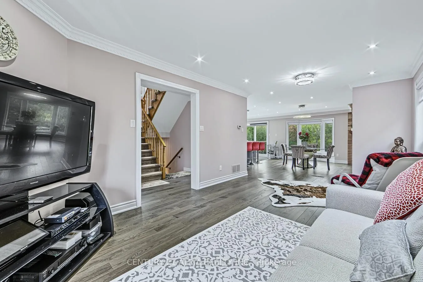 39 Chiswick Crescent