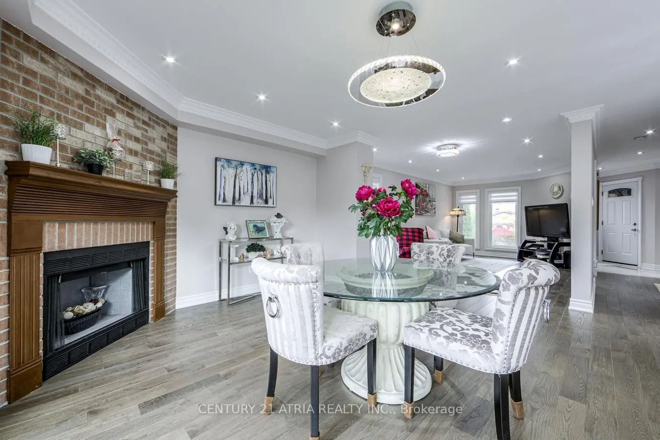 39 Chiswick Crescent