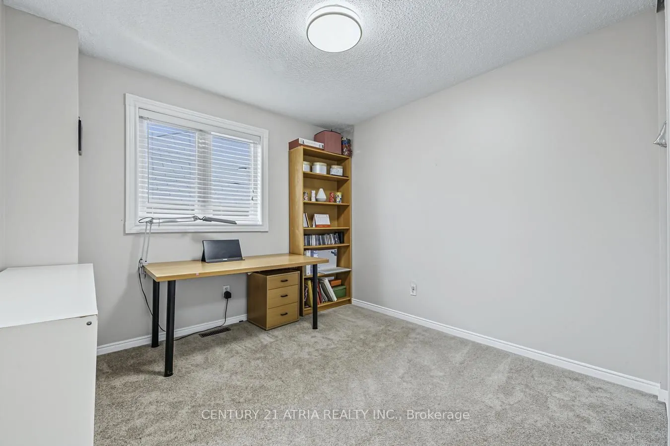 39 Chiswick Crescent