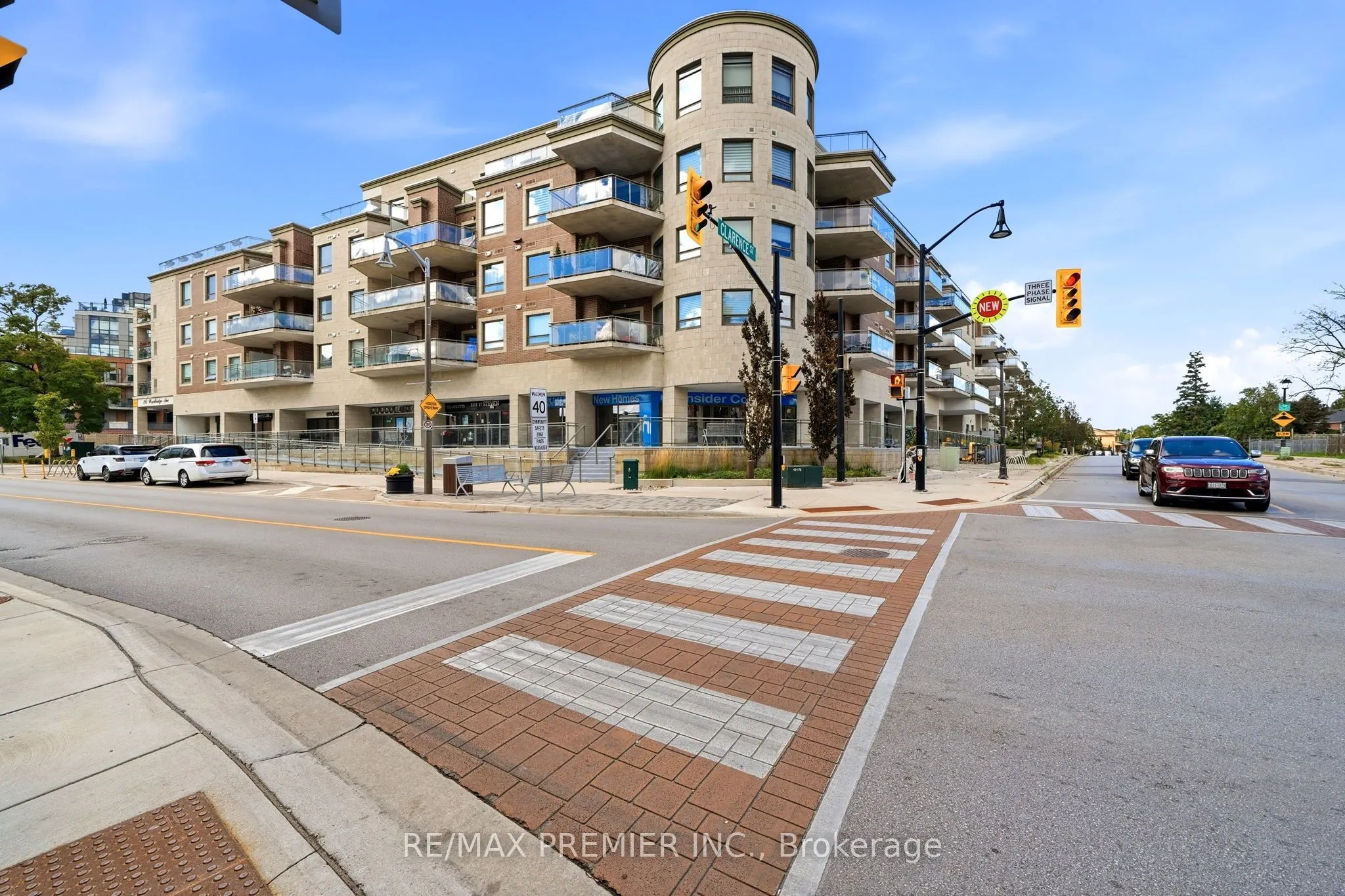 86 Woodbridge Avenue #303