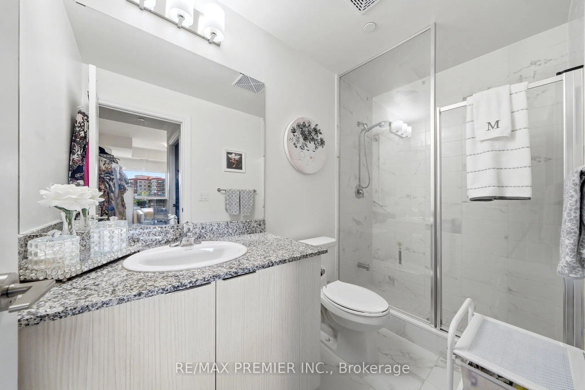 86 Woodbridge Avenue #303