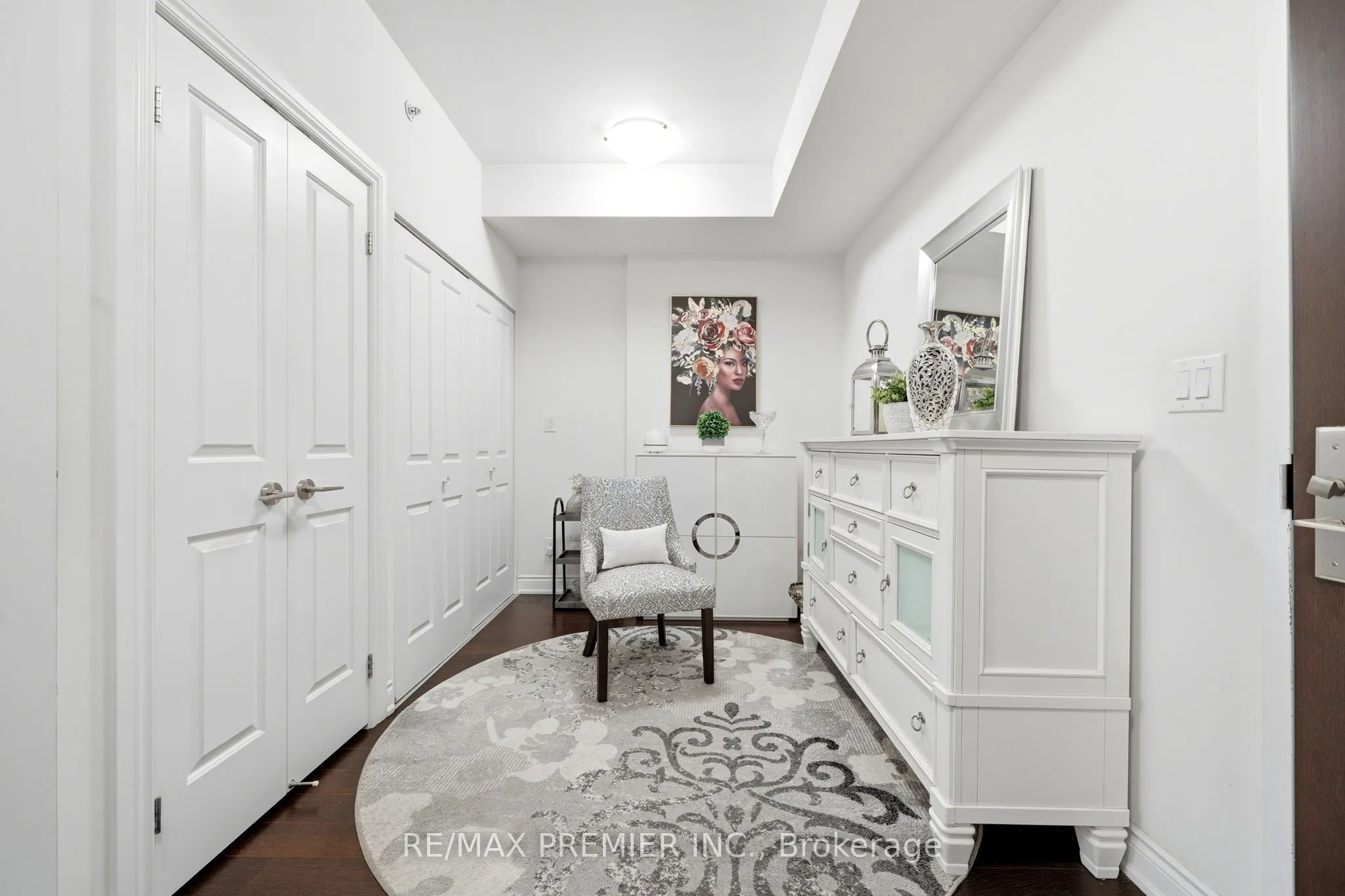 86 Woodbridge Avenue #303