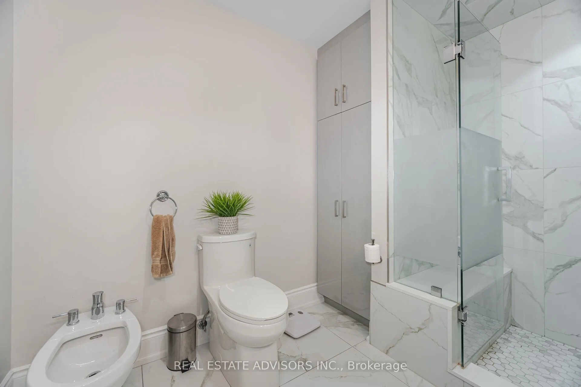 53 Woodbridge Avenue #313