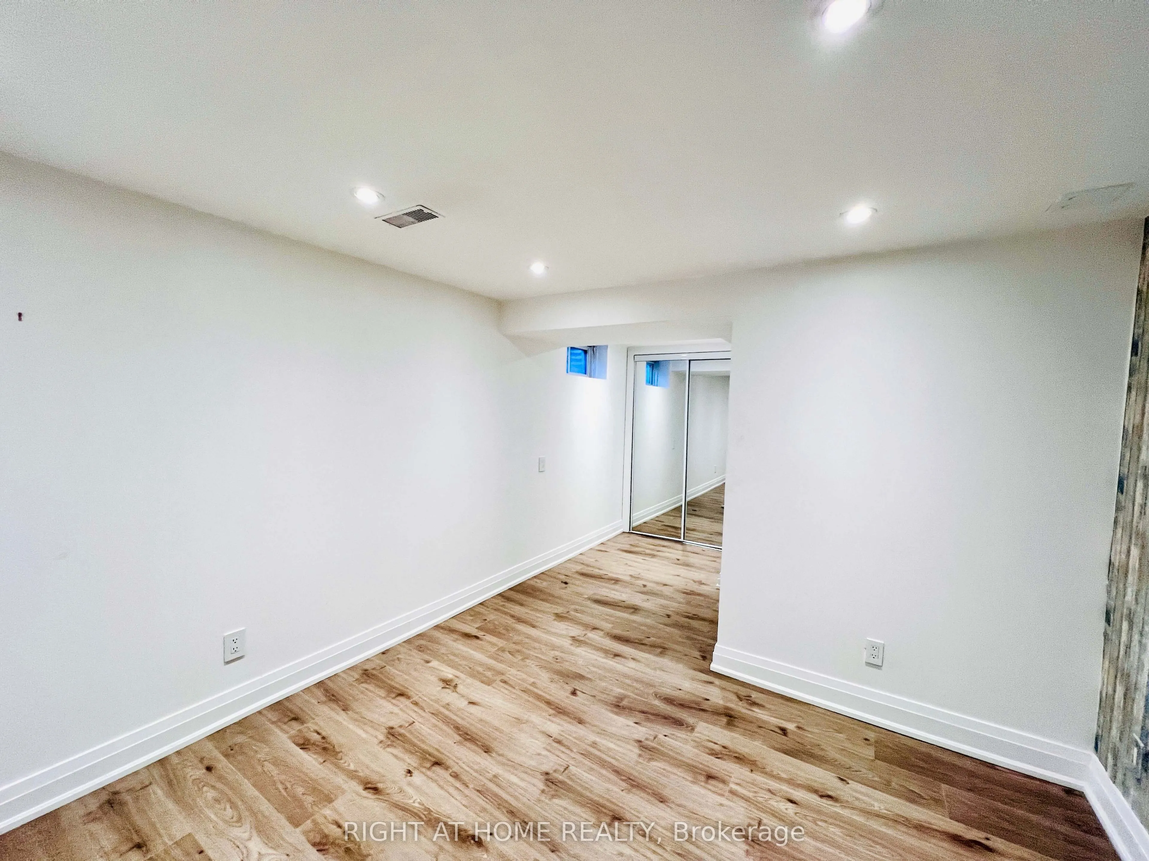 136 Don Head Village Boulevard #Basement