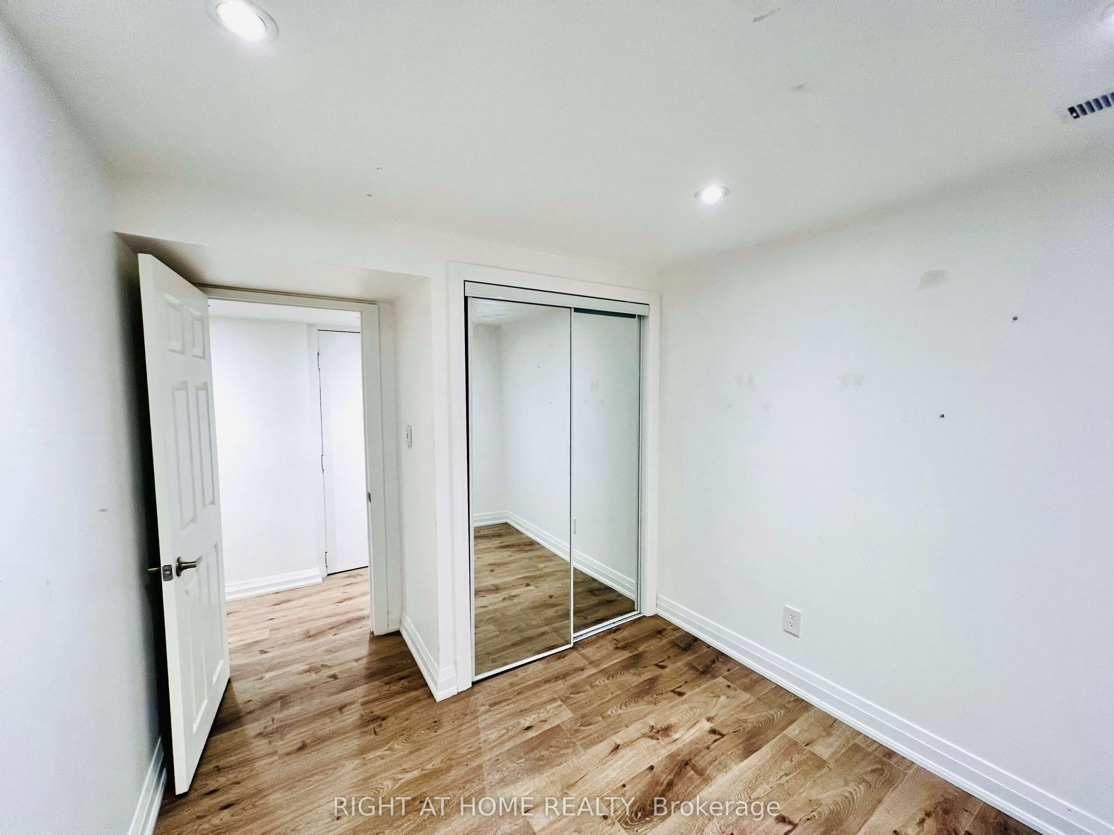 136 Don Head Village Boulevard #Basement