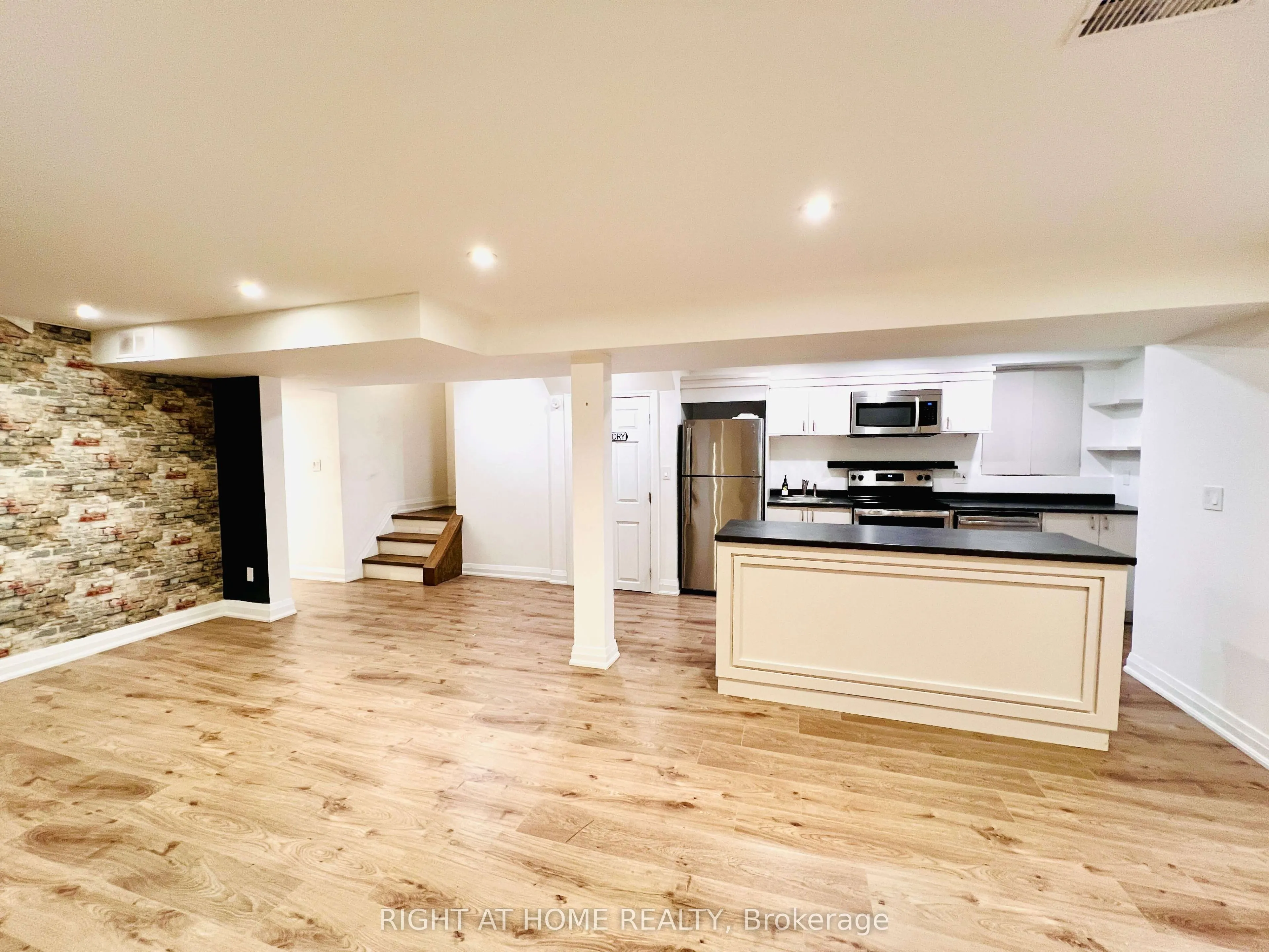 136 Don Head Village Boulevard #Basement