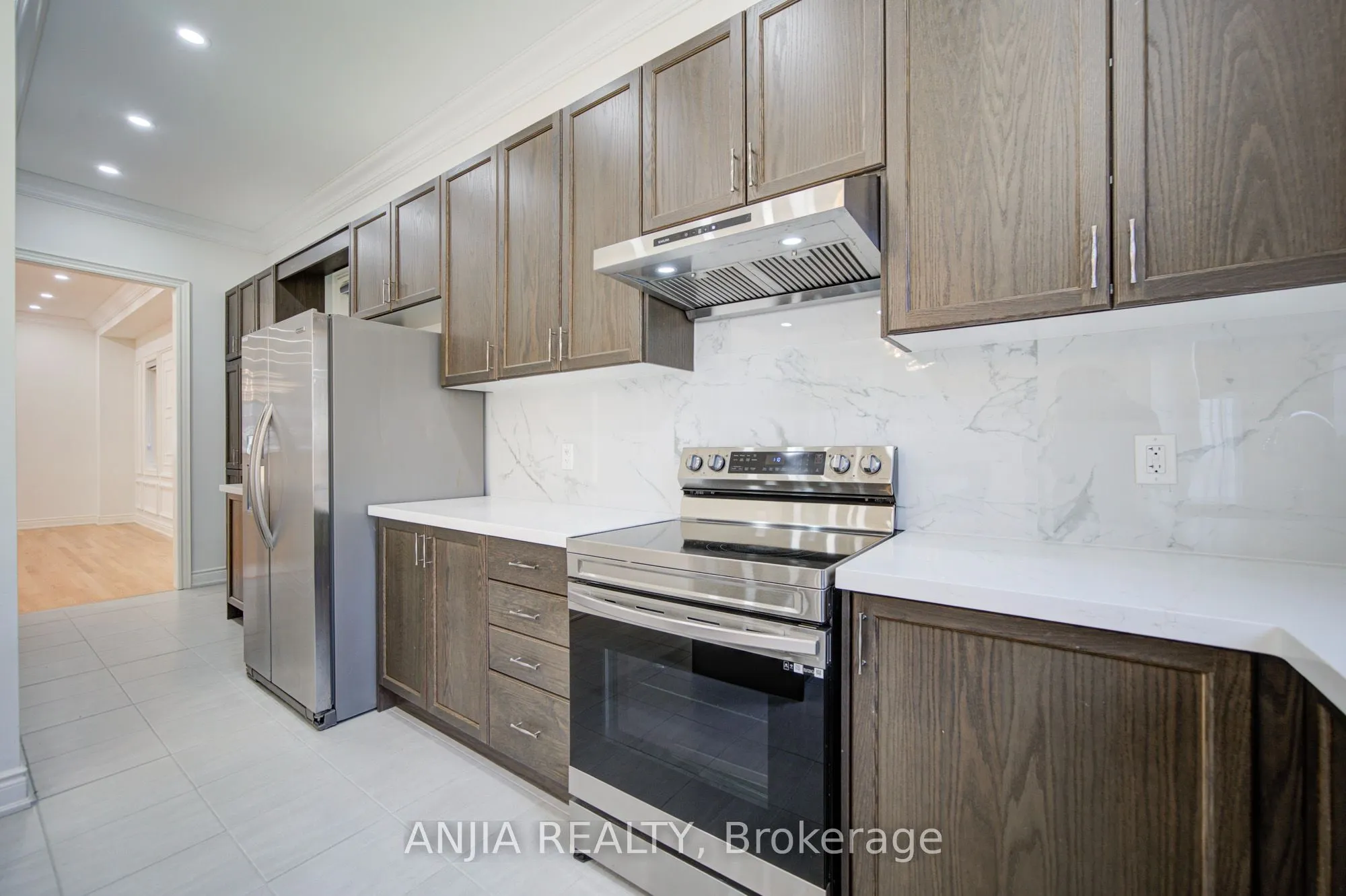 57 Betty May Crescent