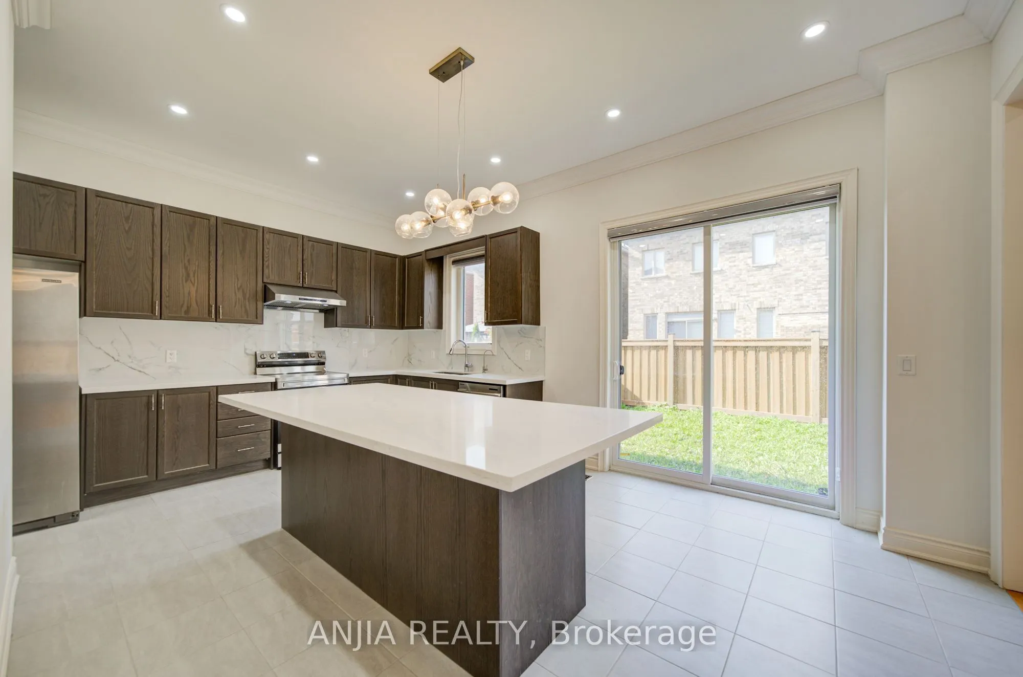 57 Betty May Crescent