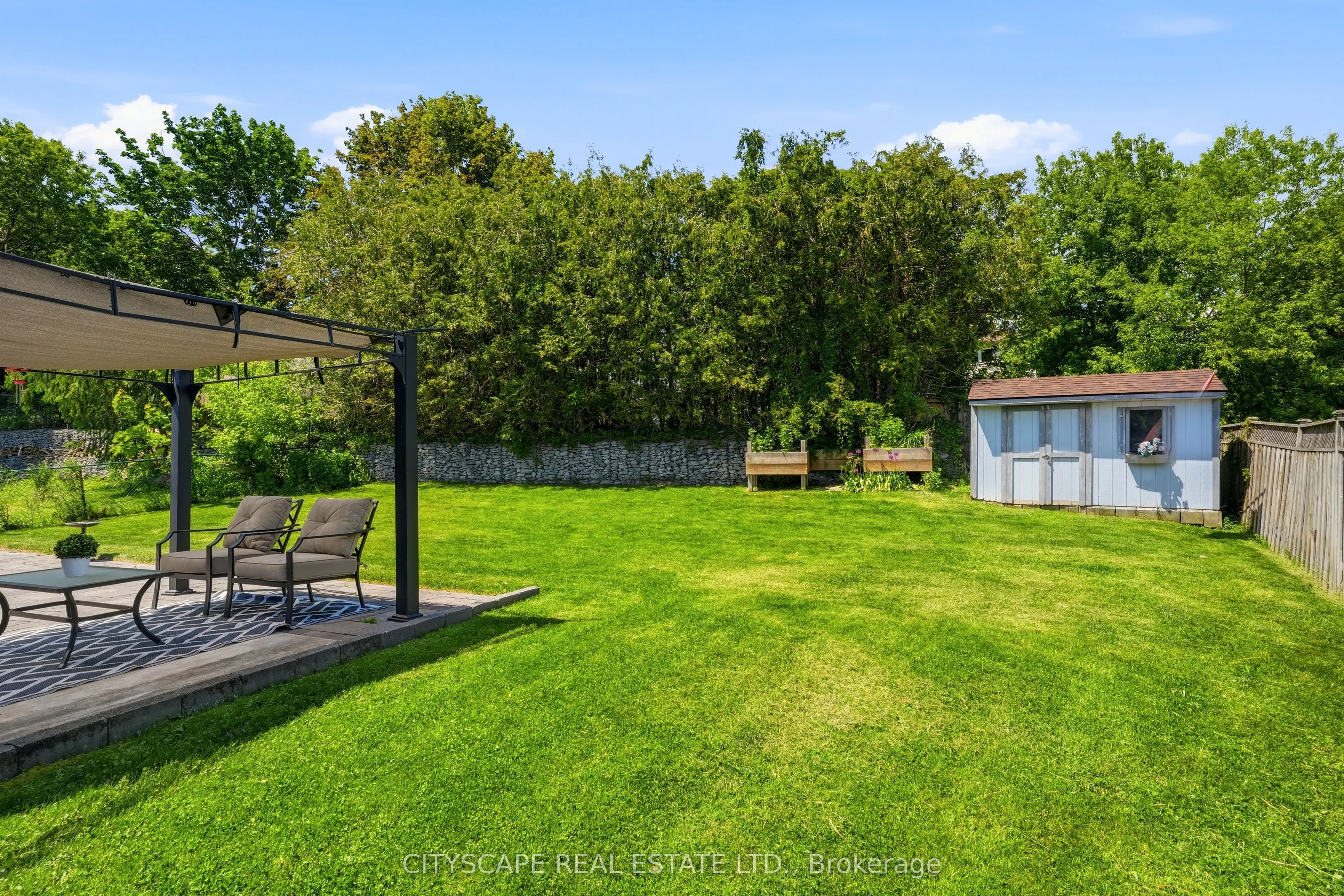 44 Stonehill Boulevard