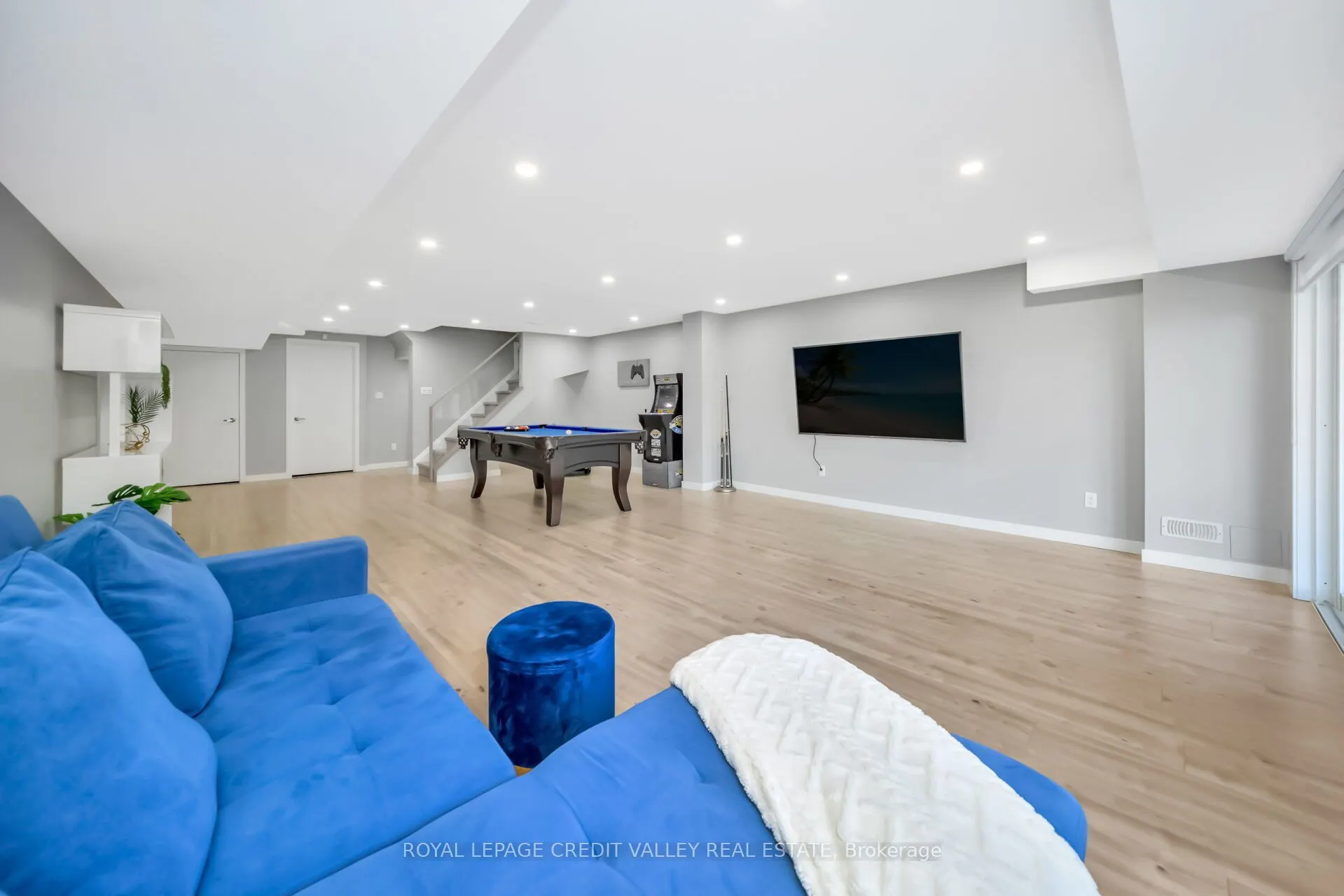 336 Elyse Court
