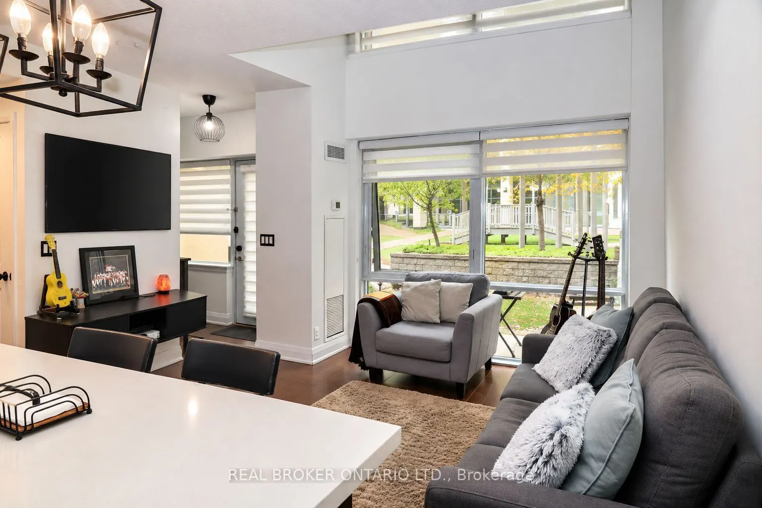 12 Woodstream Boulevard #111
