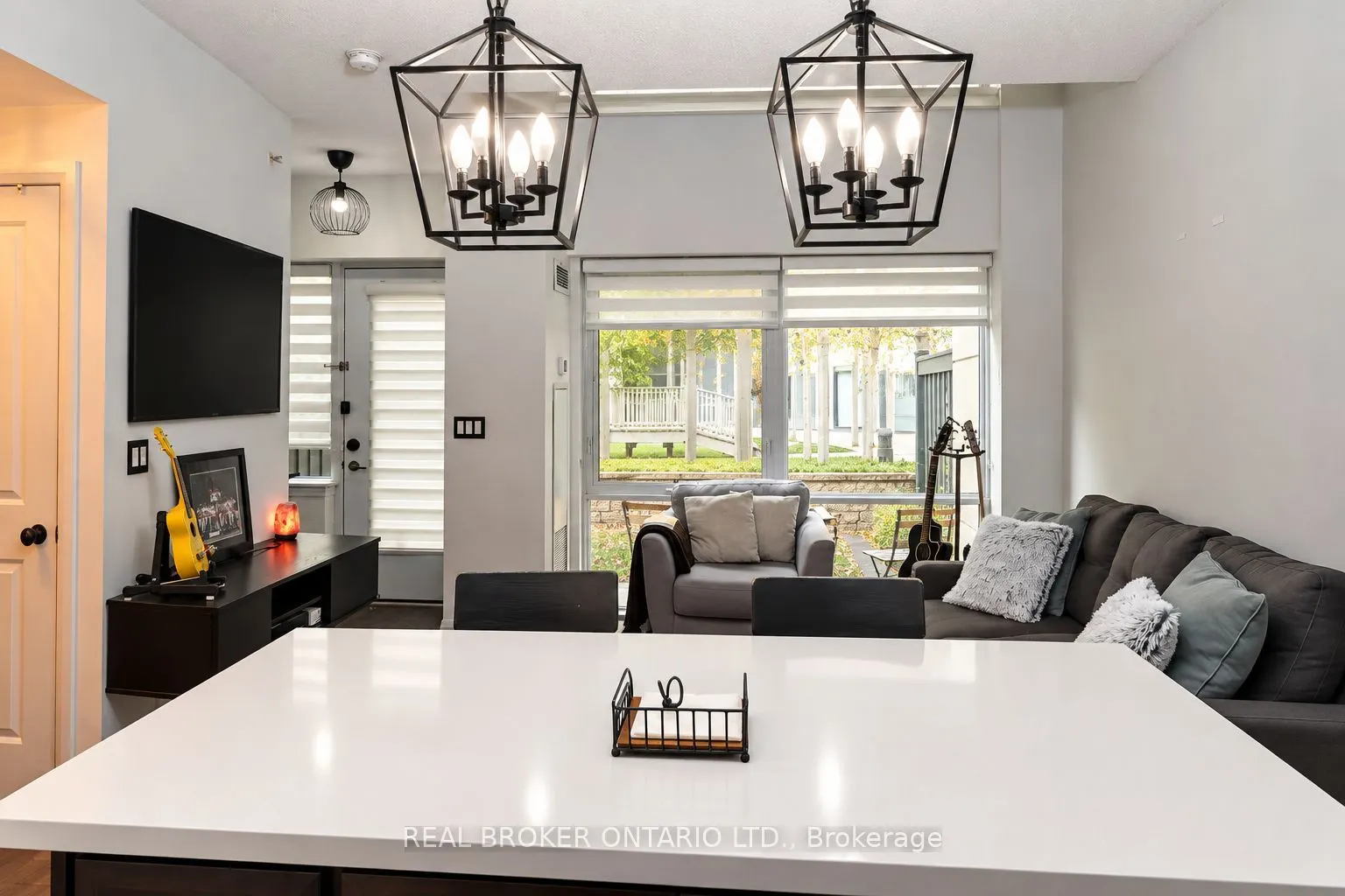 12 Woodstream Boulevard #111