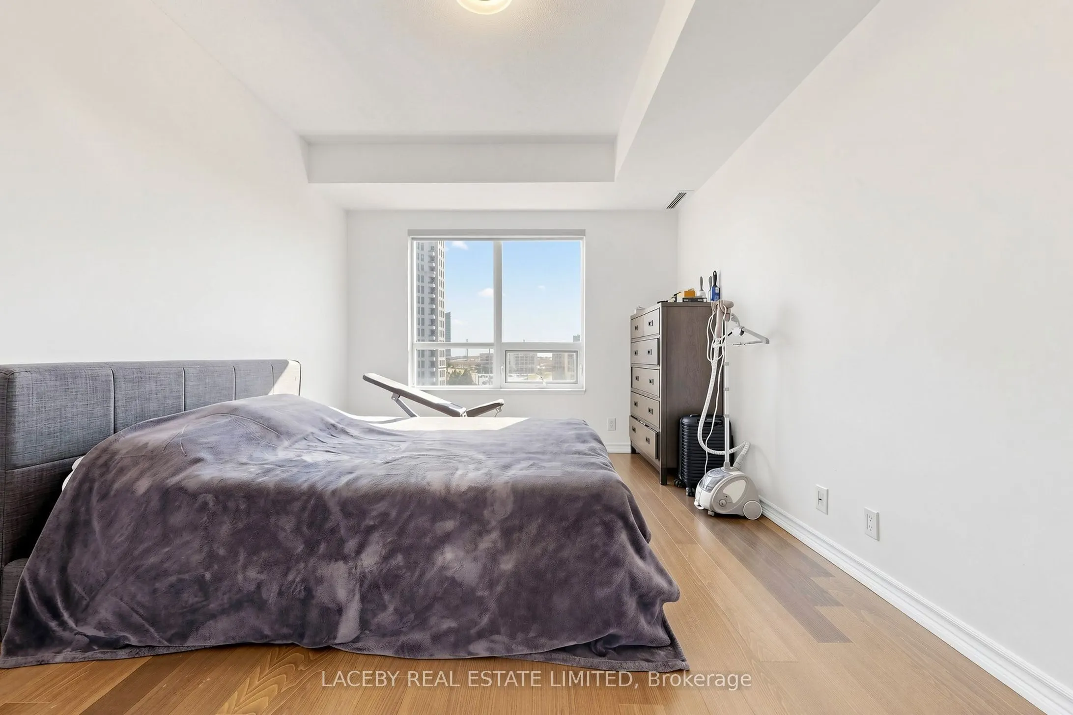 9235 Jane Street #509