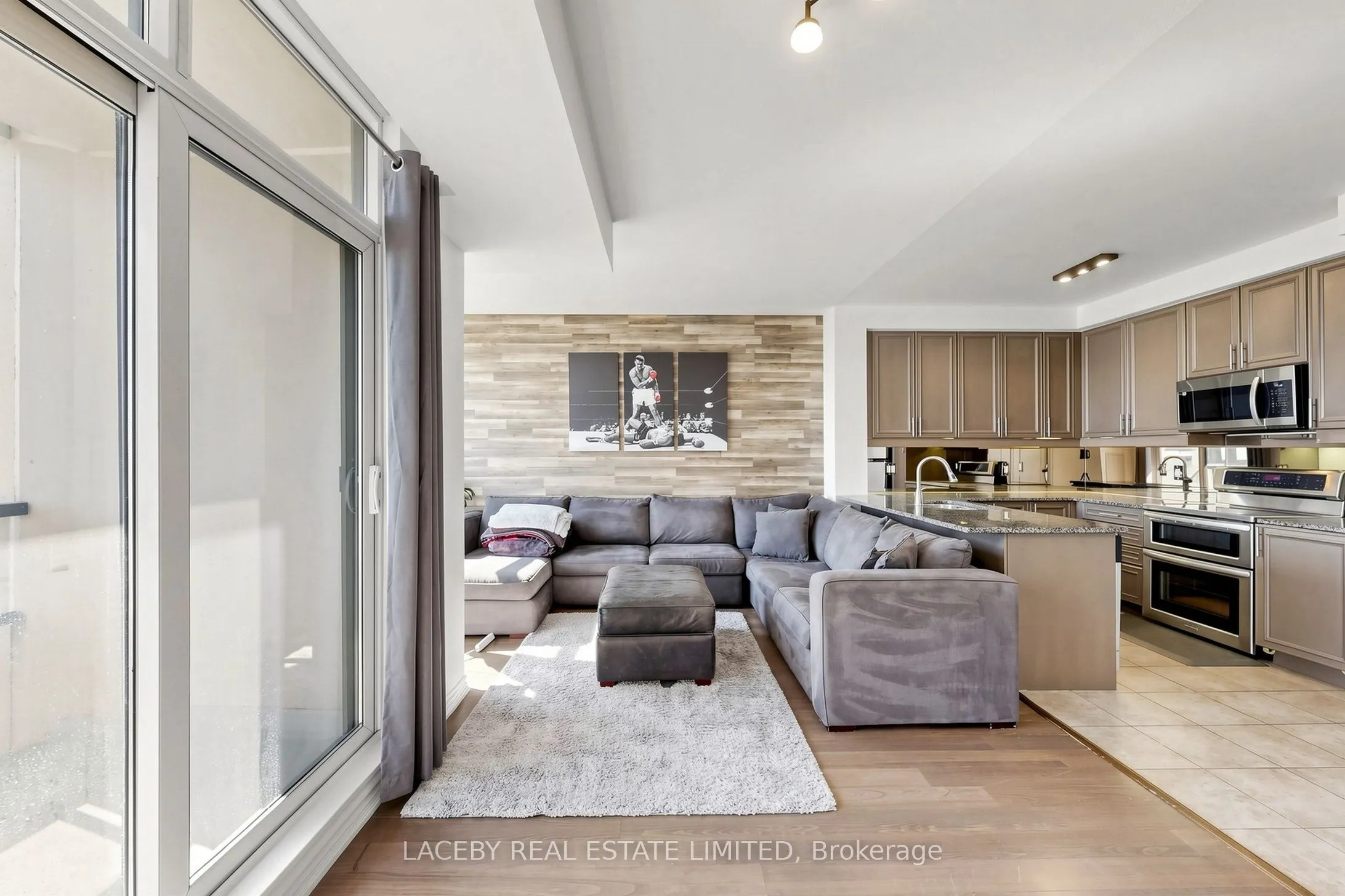 9235 Jane Street #509