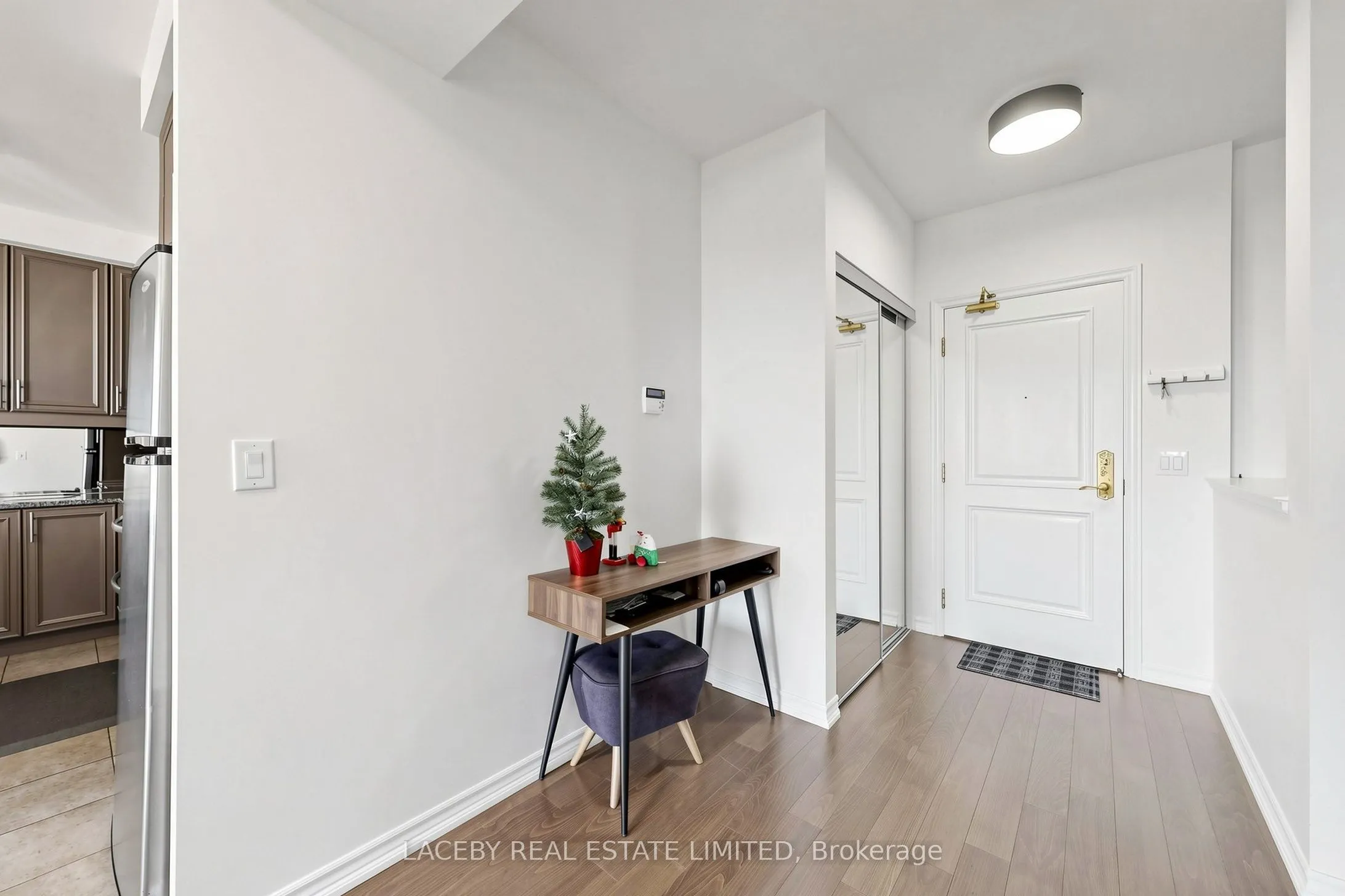 9235 Jane Street #509