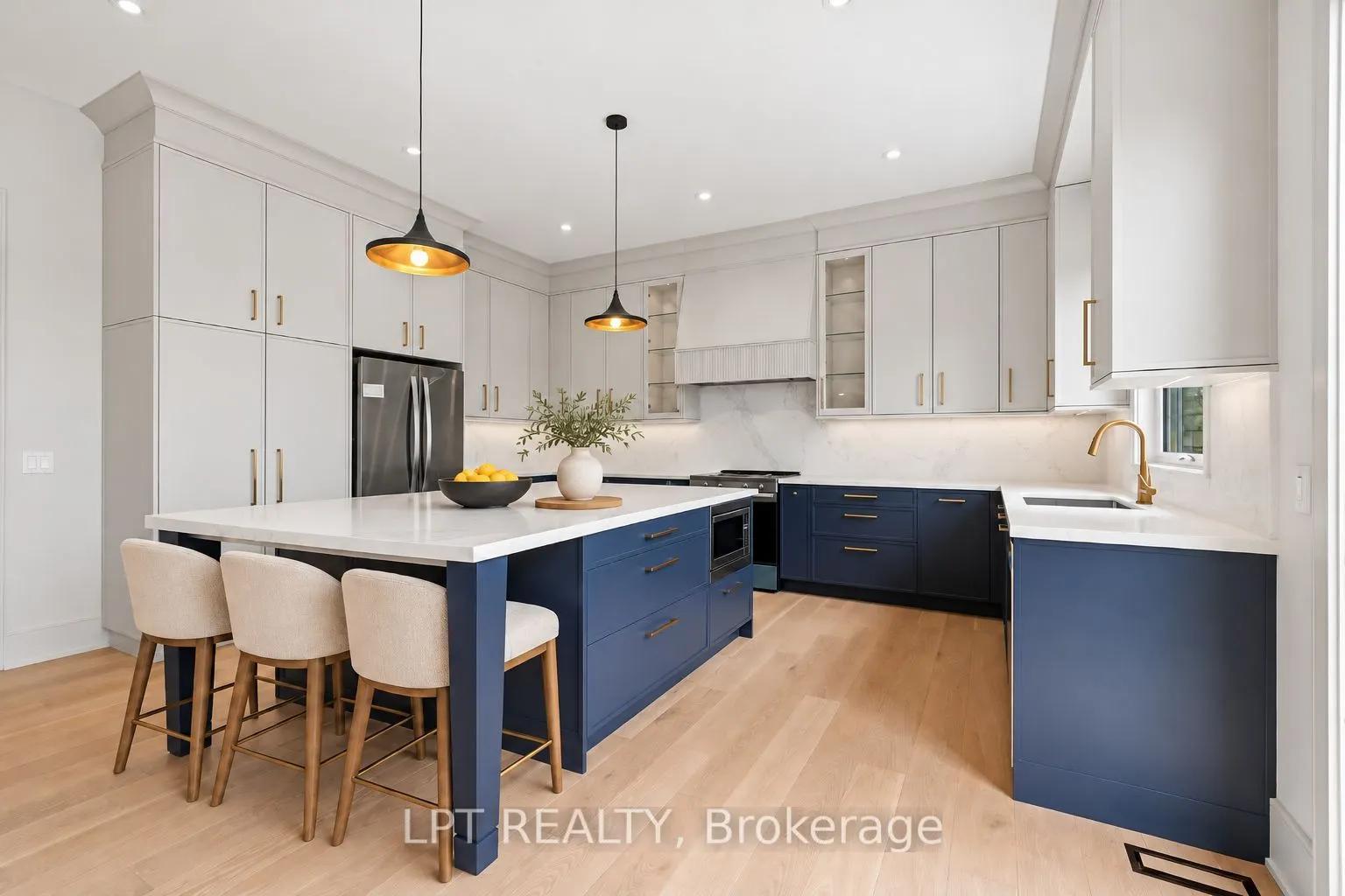 5 Richmond Park Drive