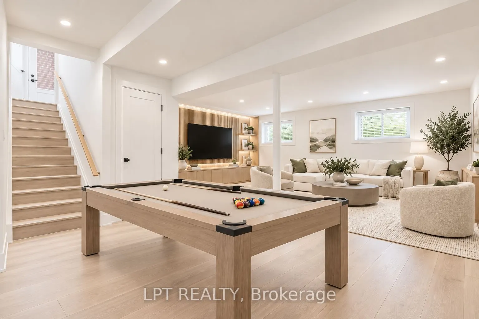 5 Richmond Park Drive