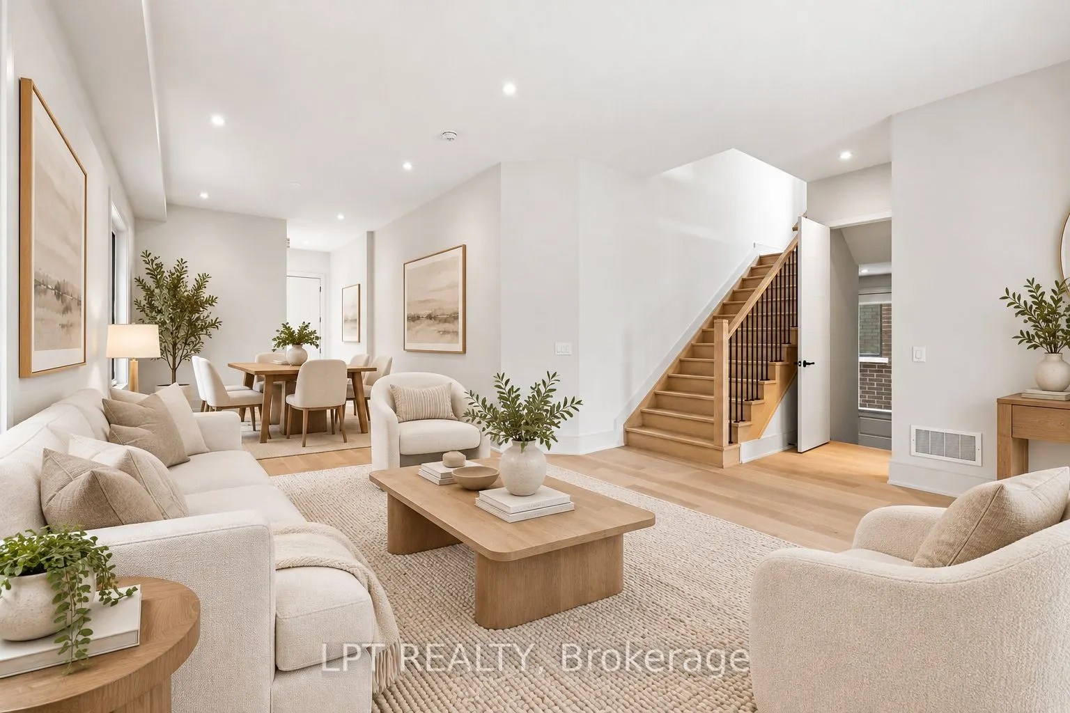 5 Richmond Park Drive