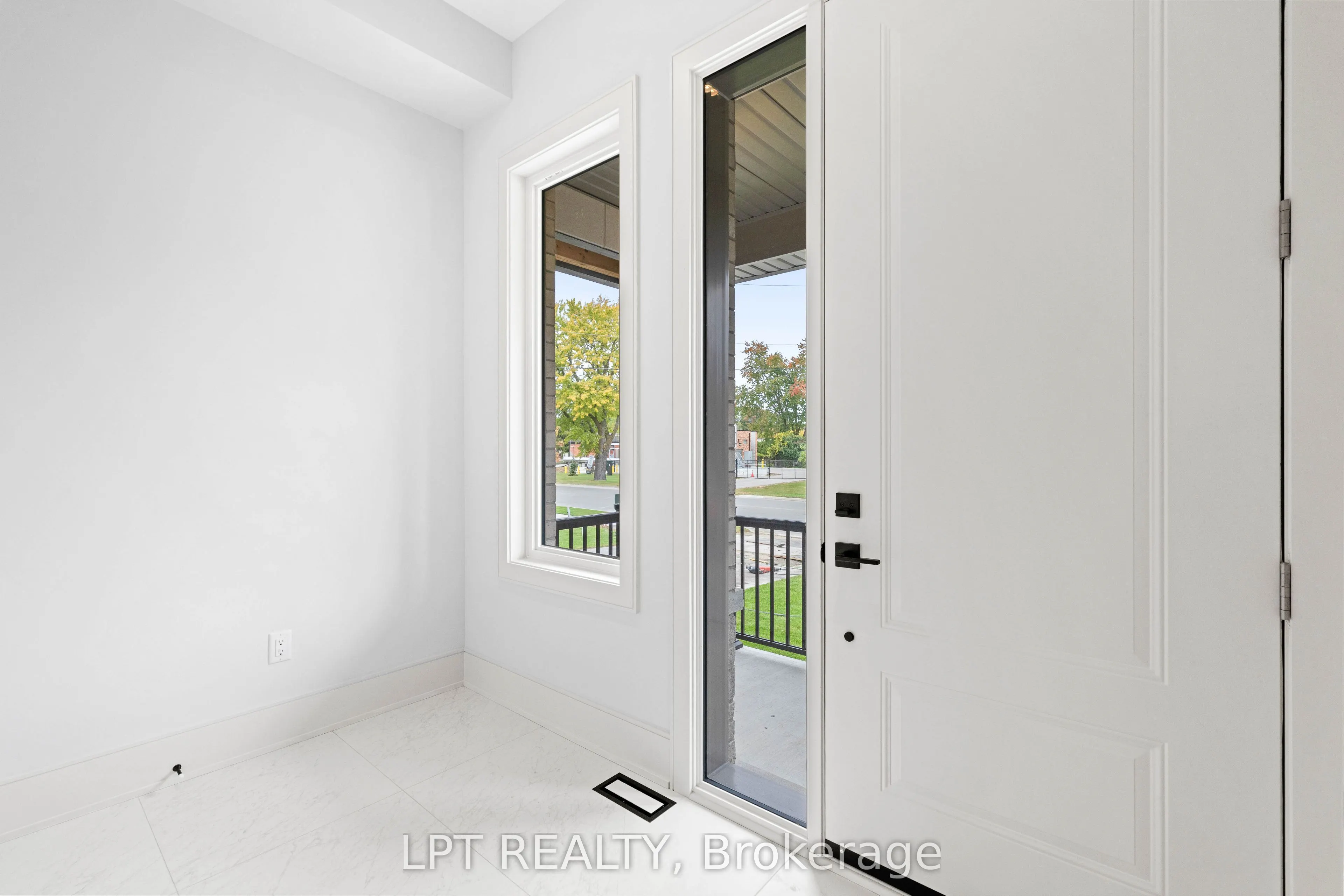 5 Richmond Park Drive