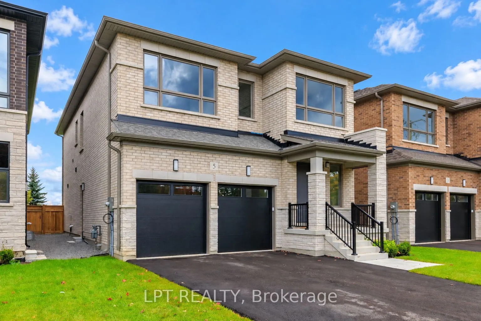 5 Richmond Park Drive