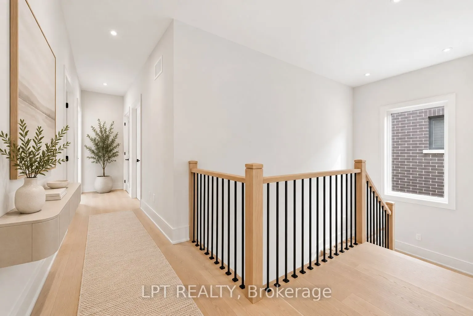 5 Richmond Park Drive