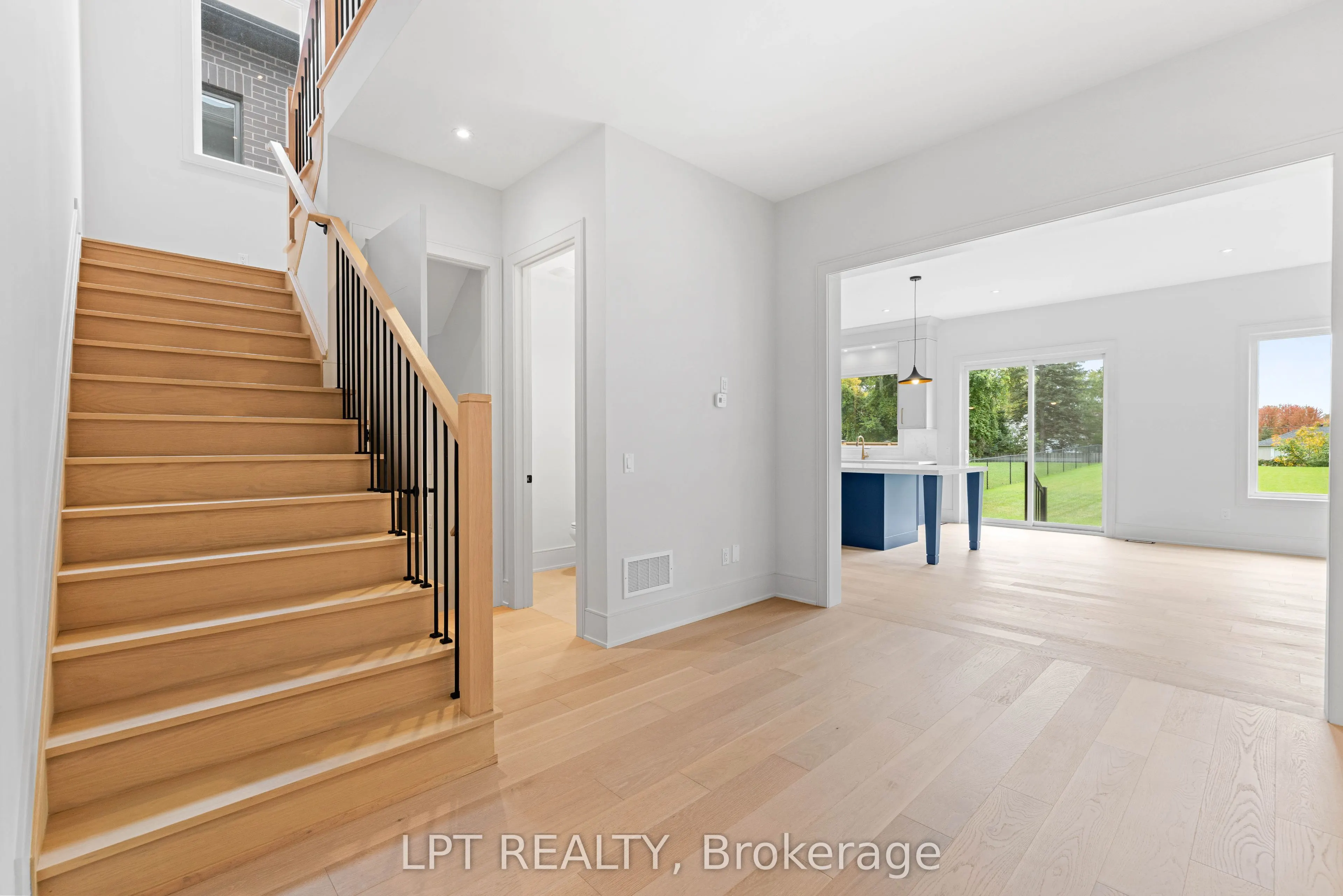 5 Richmond Park Drive