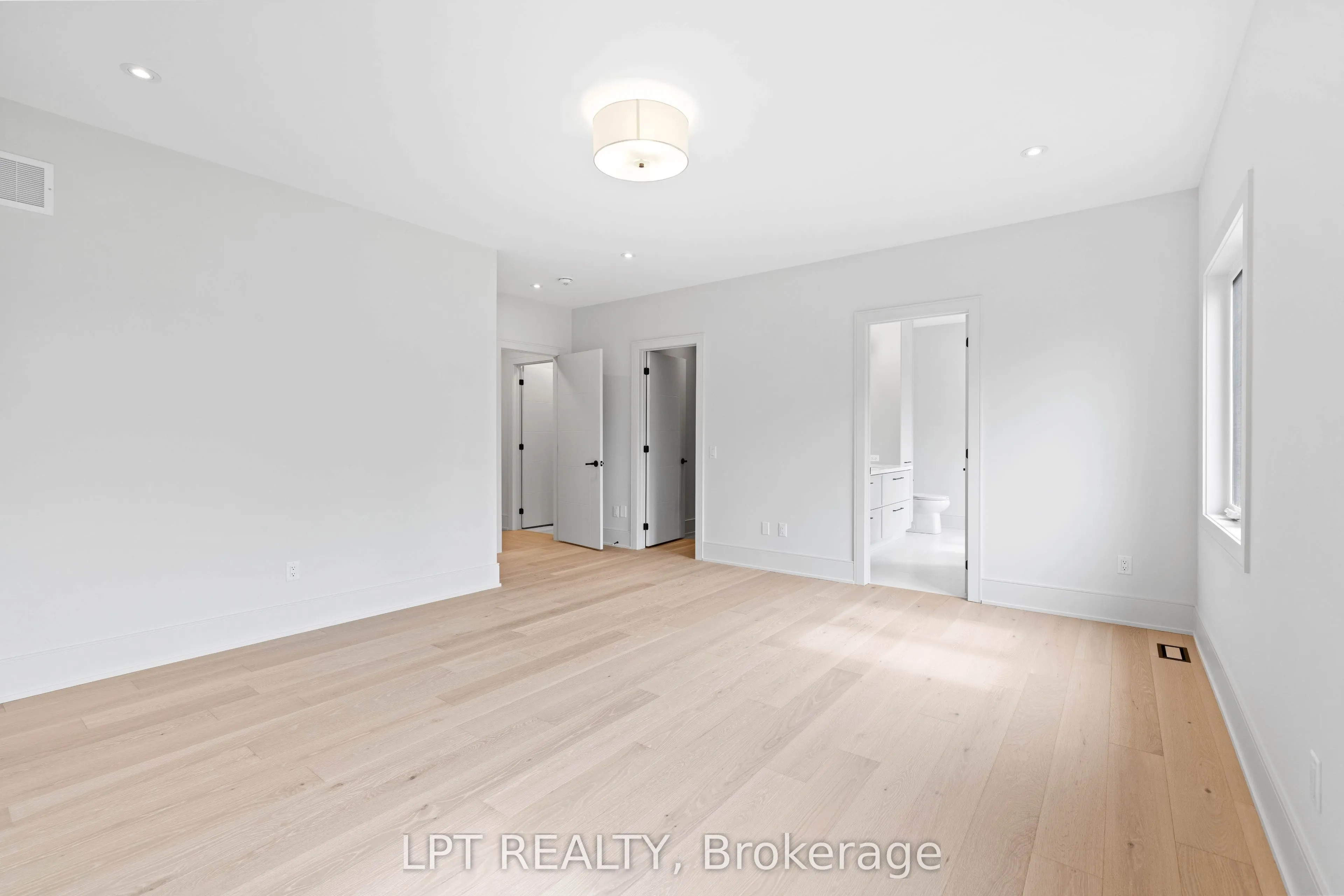 5 Richmond Park Drive