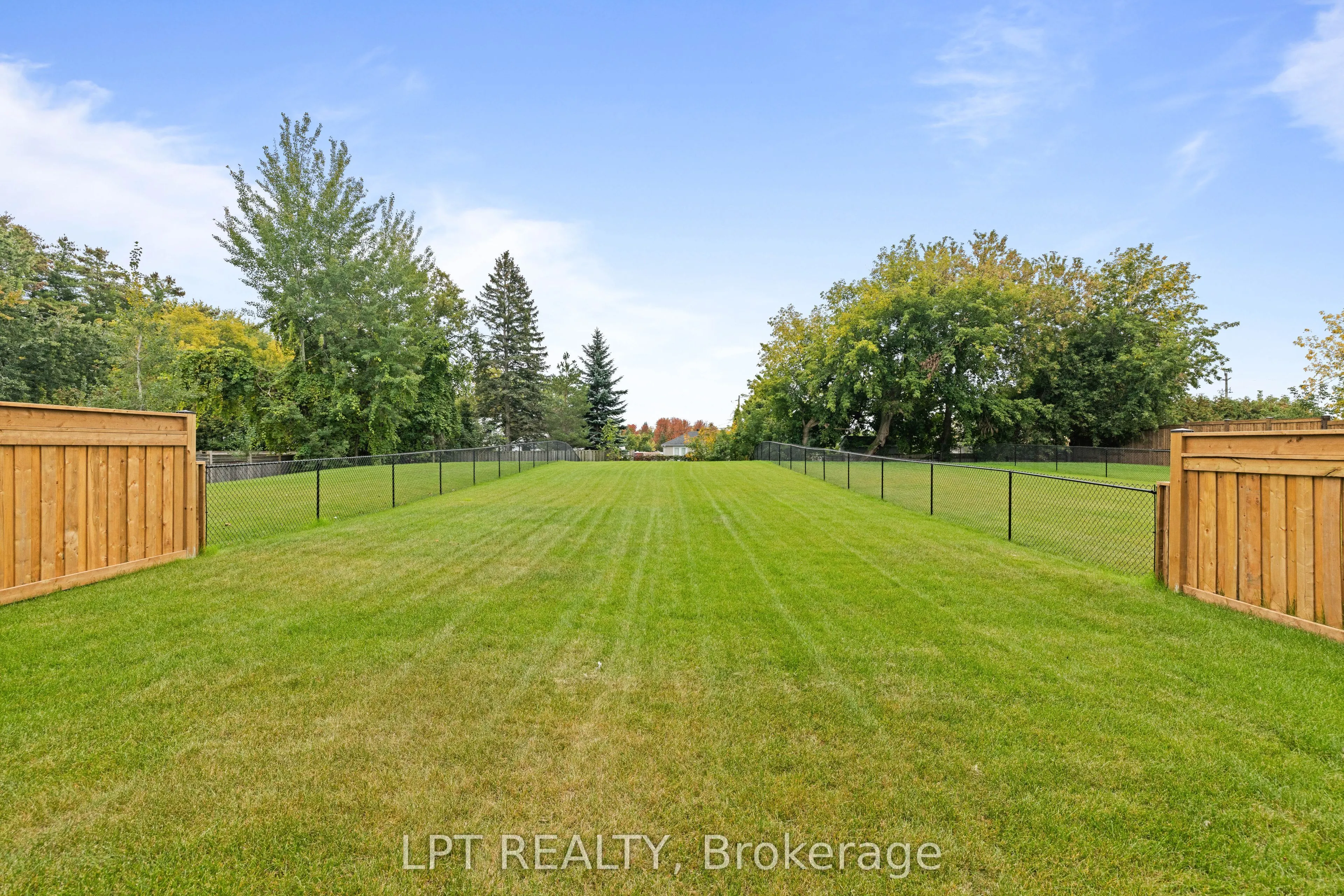 5 Richmond Park Drive