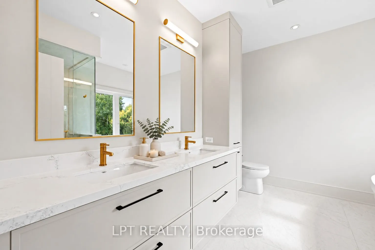 5 Richmond Park Drive