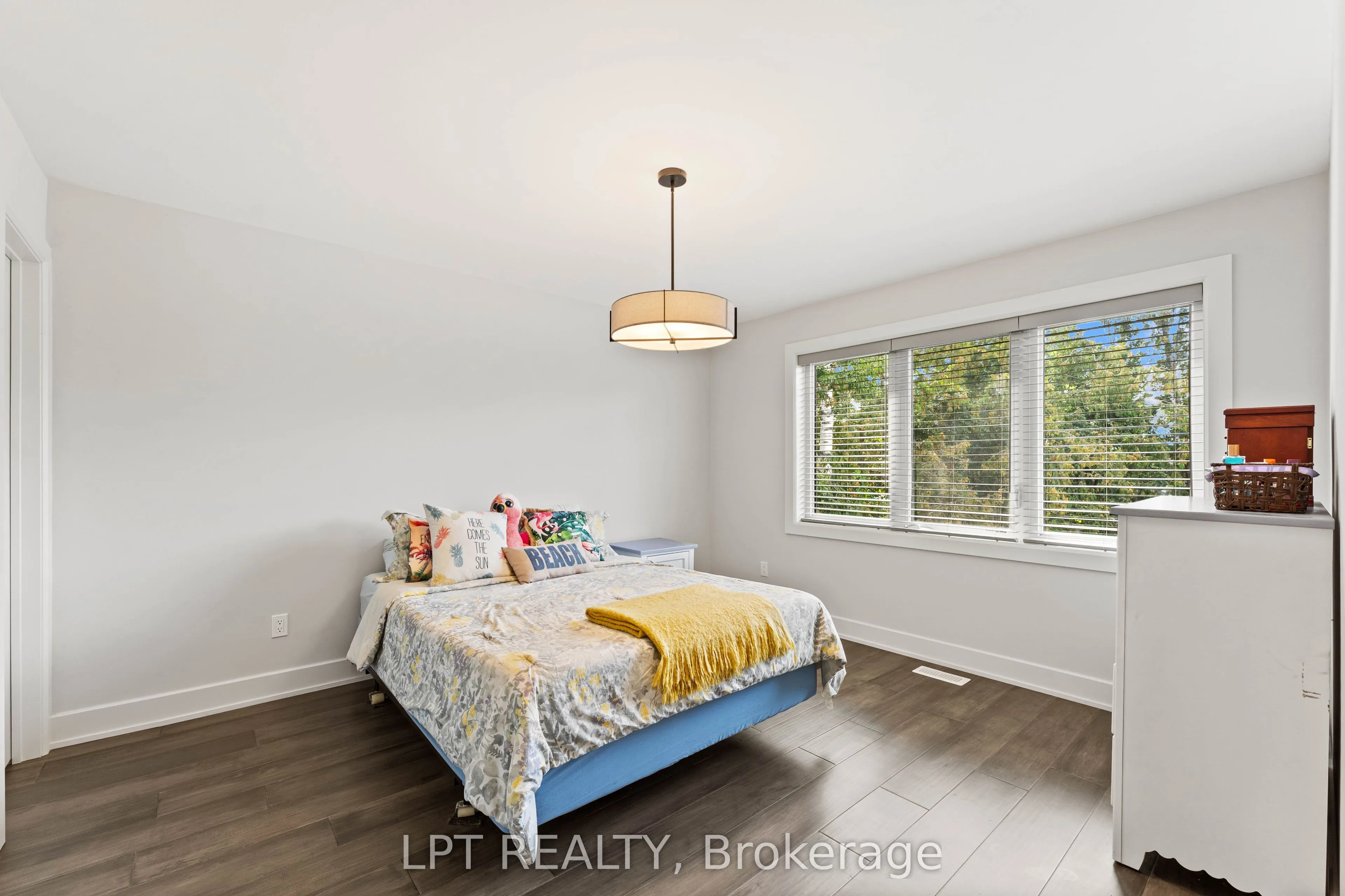 36 Blue Jay Boulevard