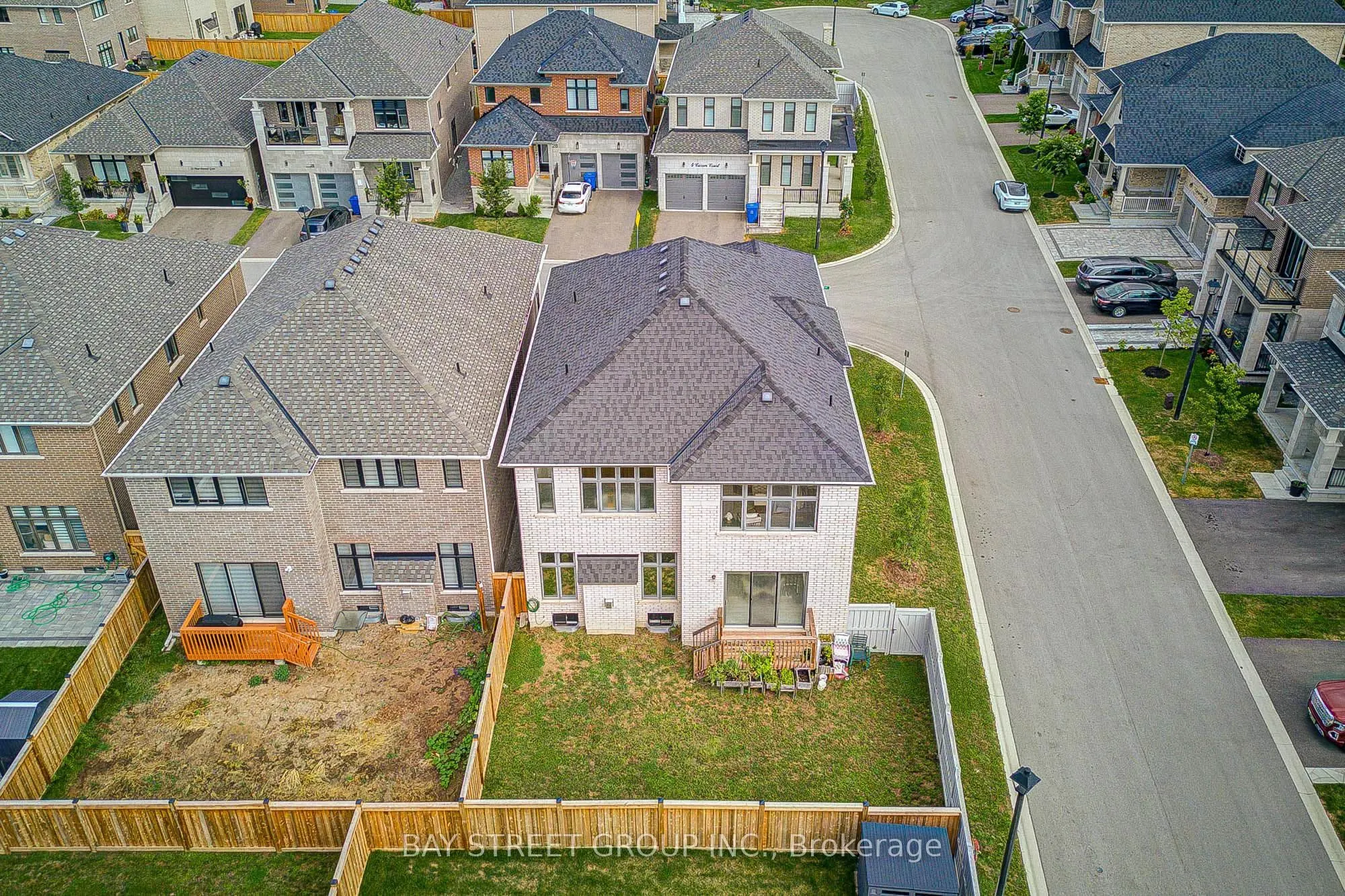 27 Hearthwood Gate