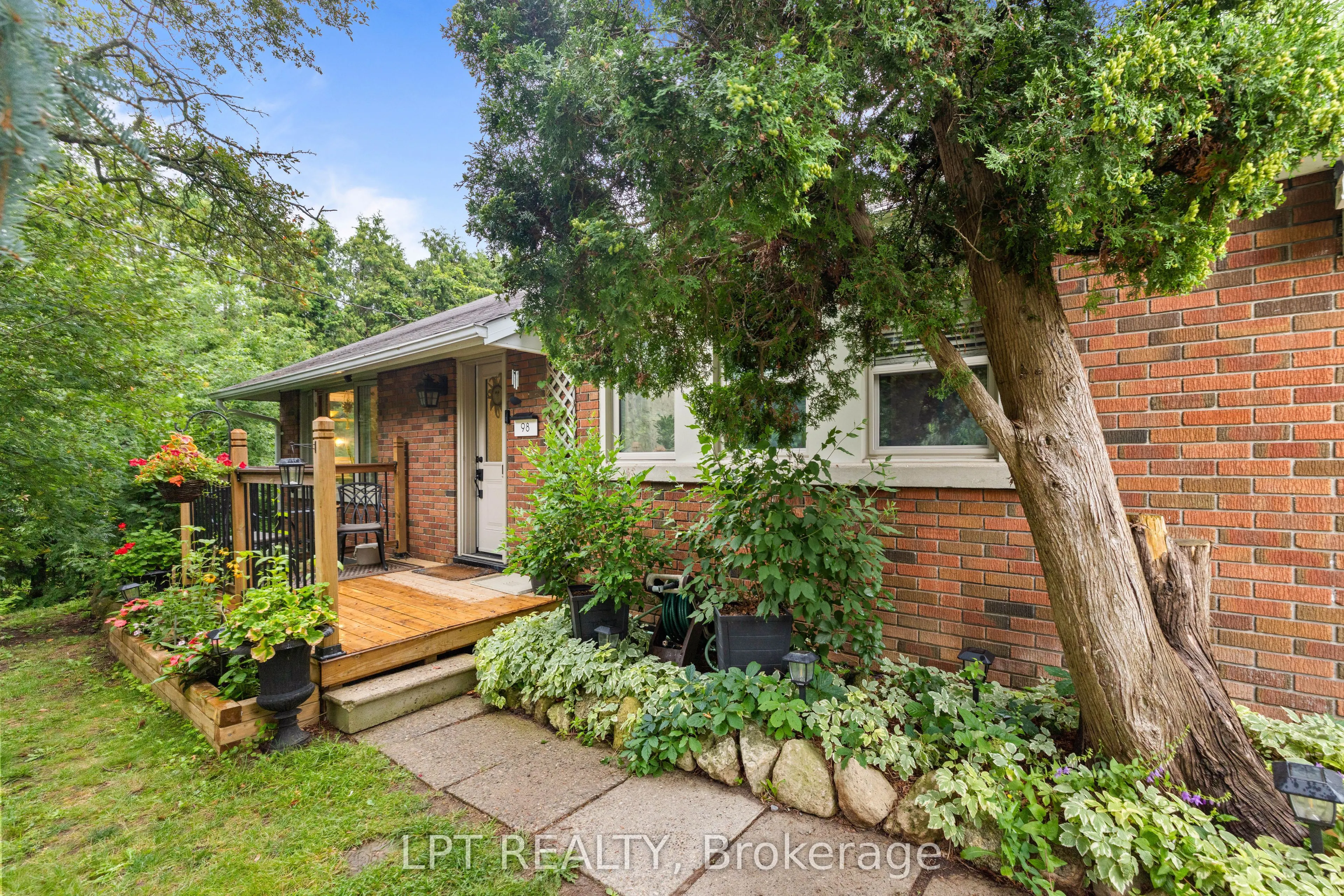 98 Don Mor Drive
