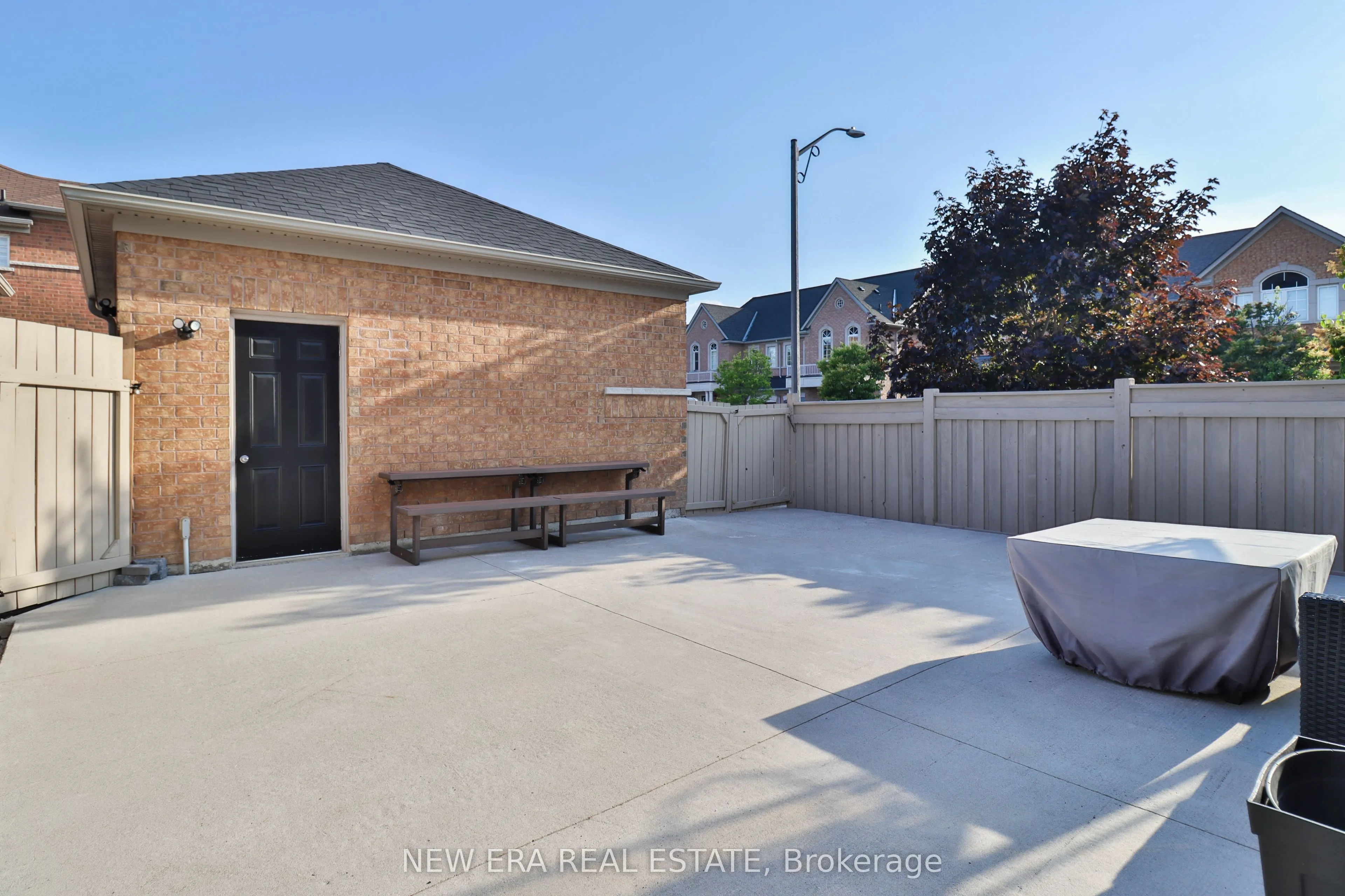 331 Davos Road