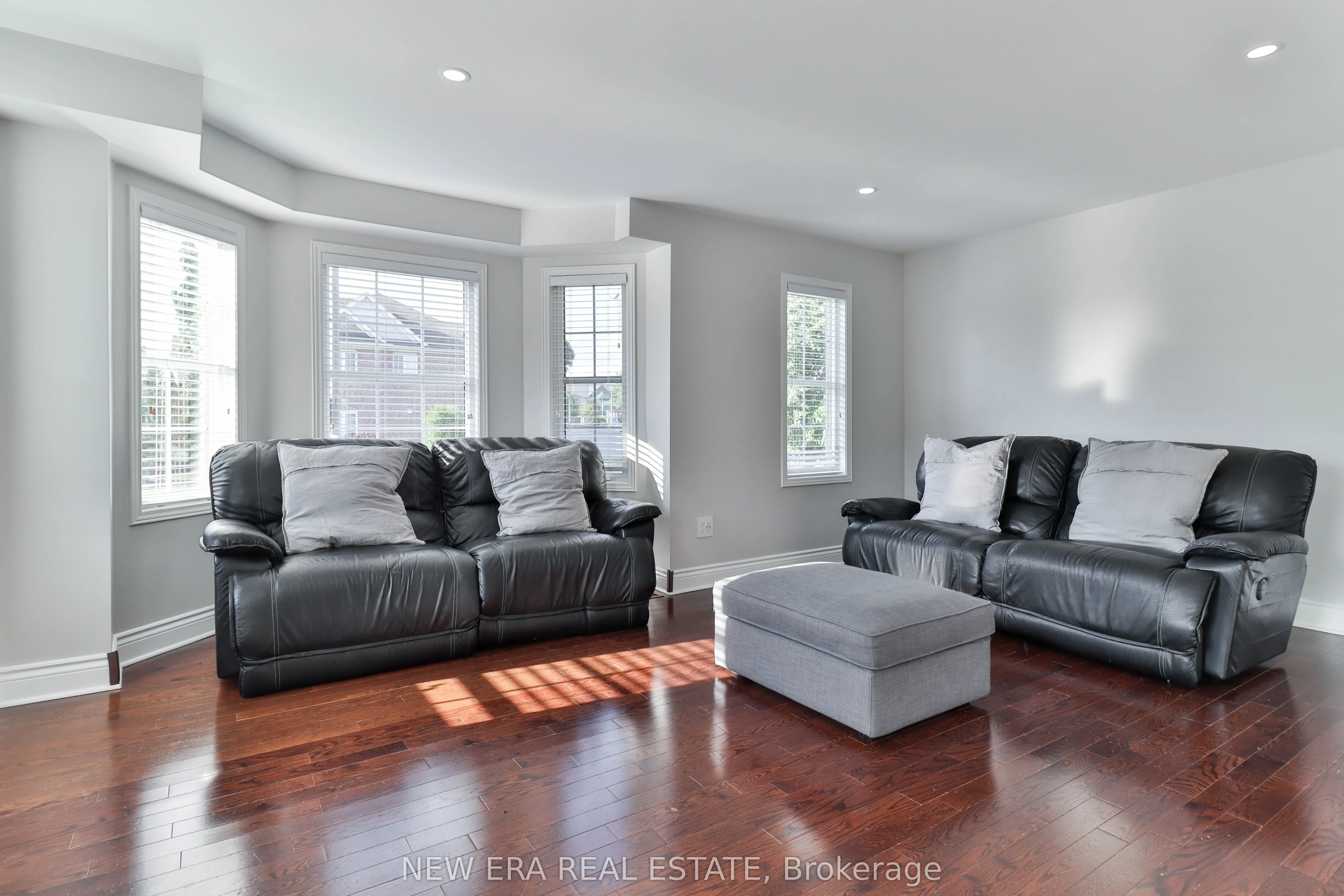 331 Davos Road