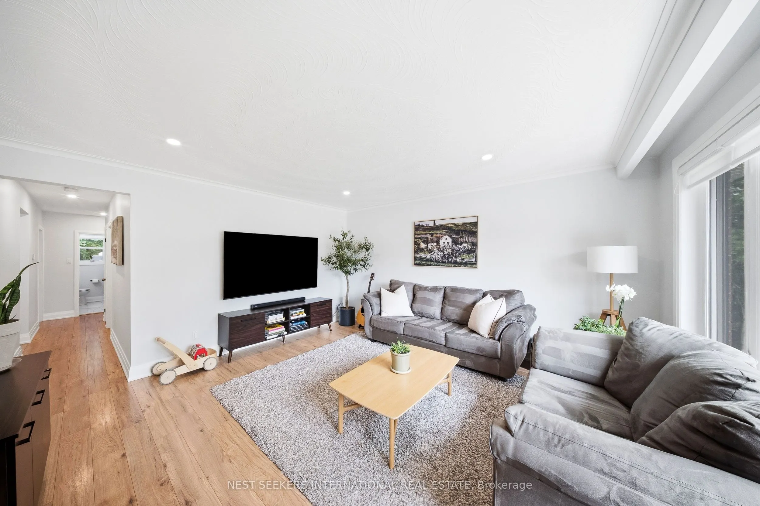 67 Foreht Crescent