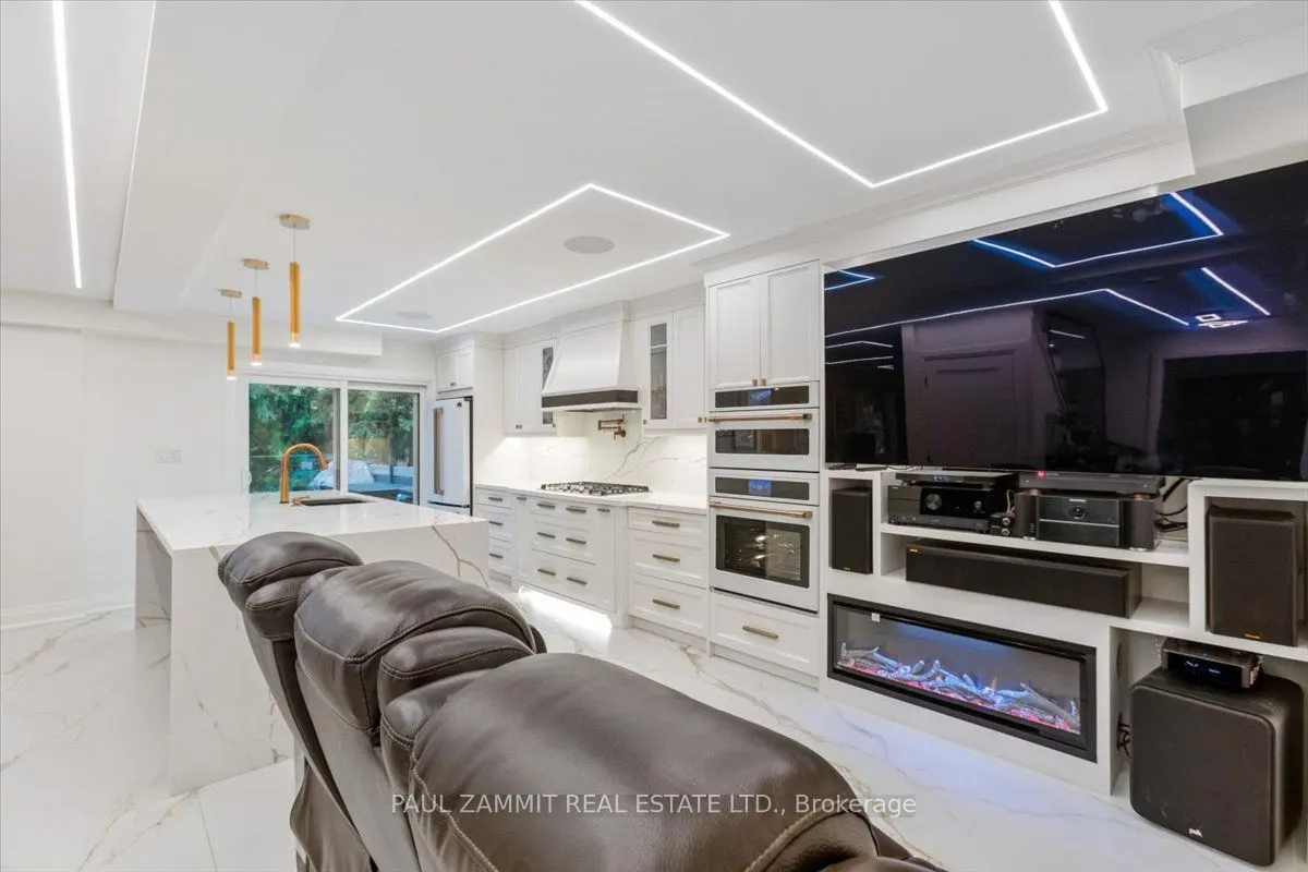 16 Pine Knoll Gate