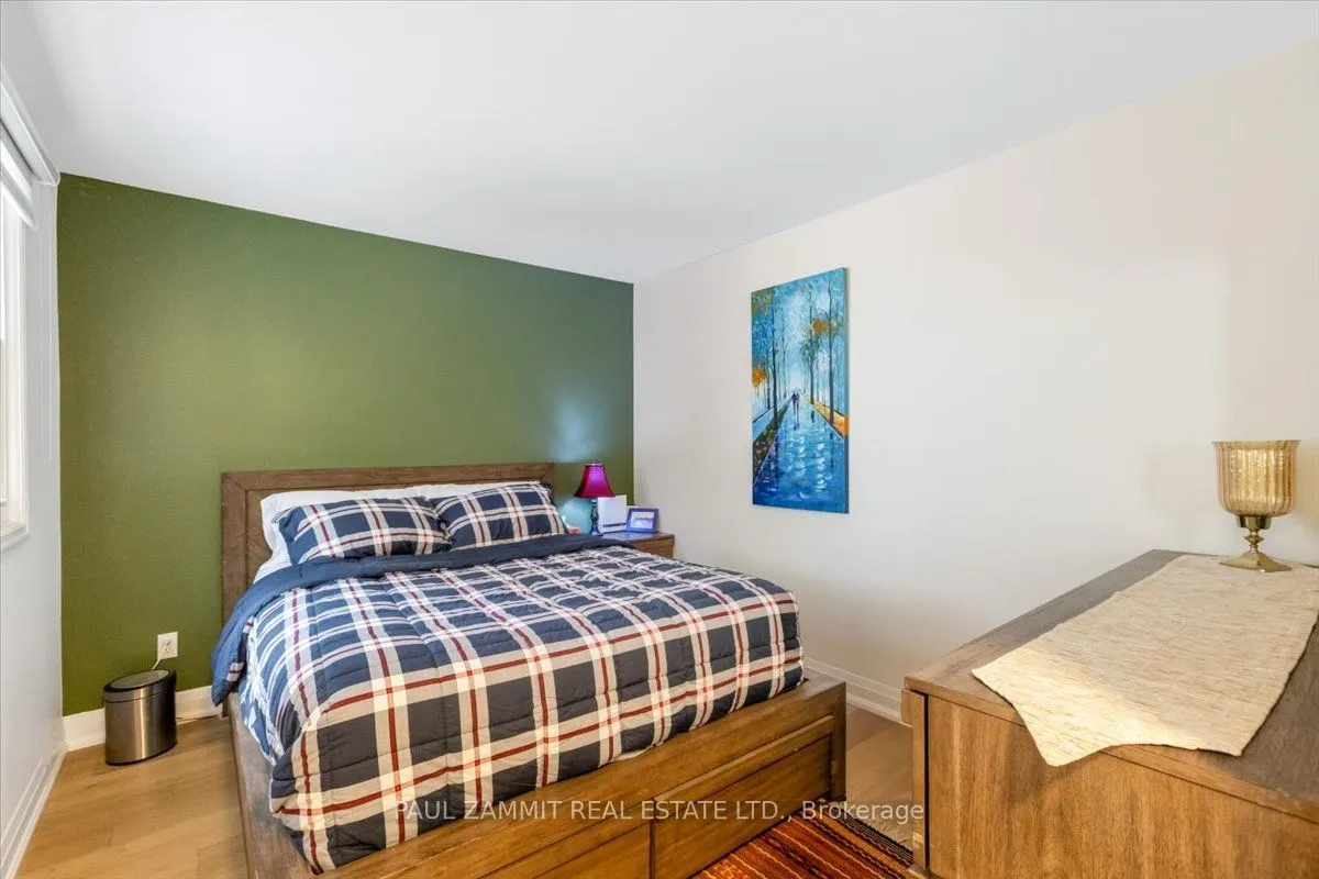 16 Pine Knoll Gate