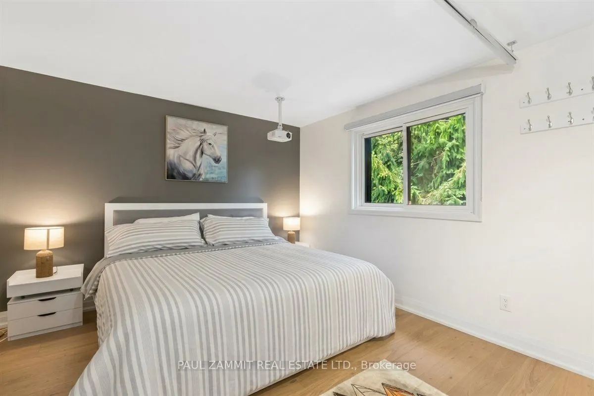 16 Pine Knoll Gate