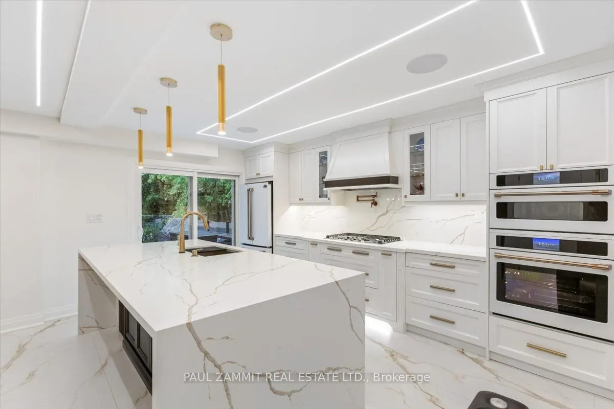 16 Pine Knoll Gate