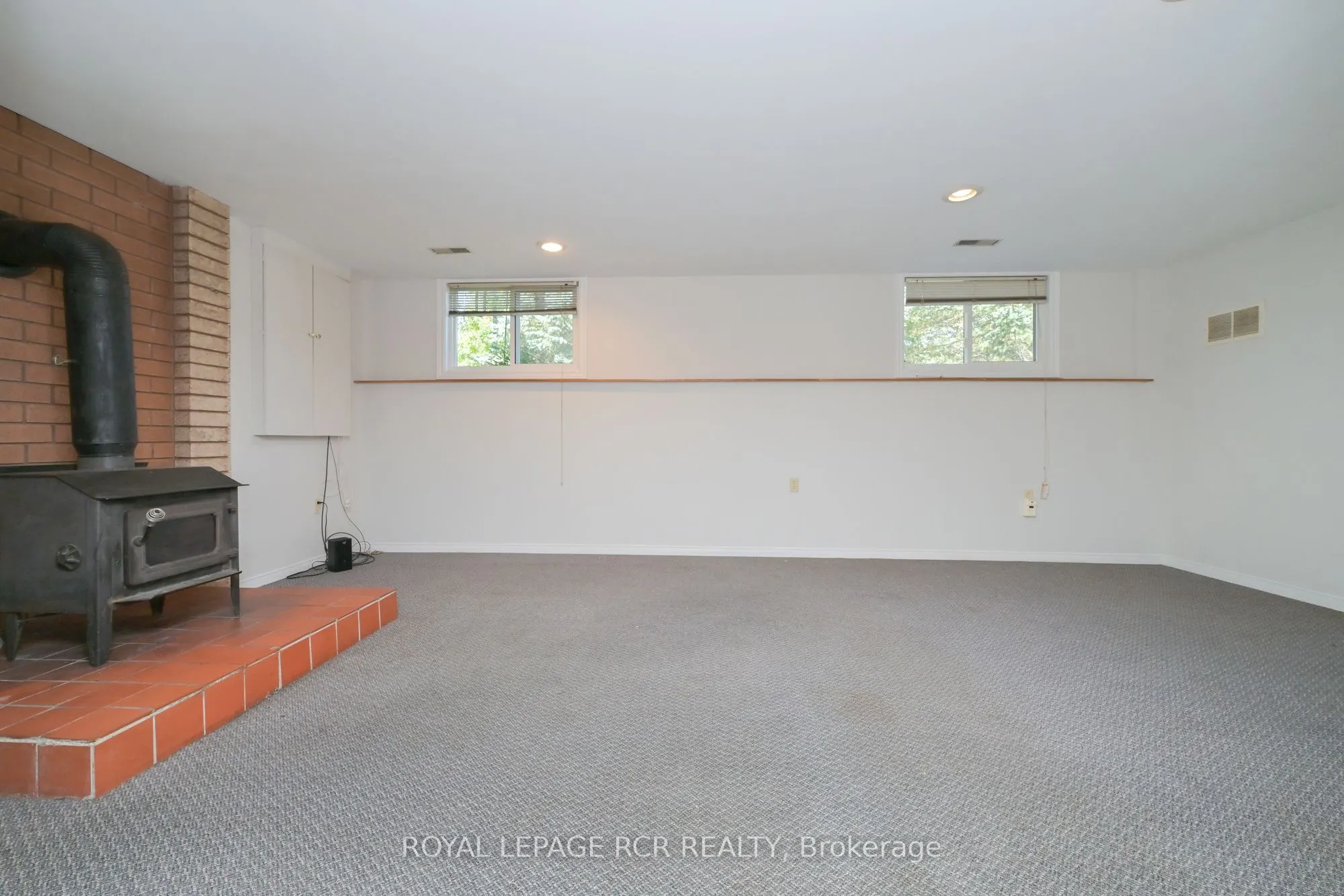 7 Moore Avenue