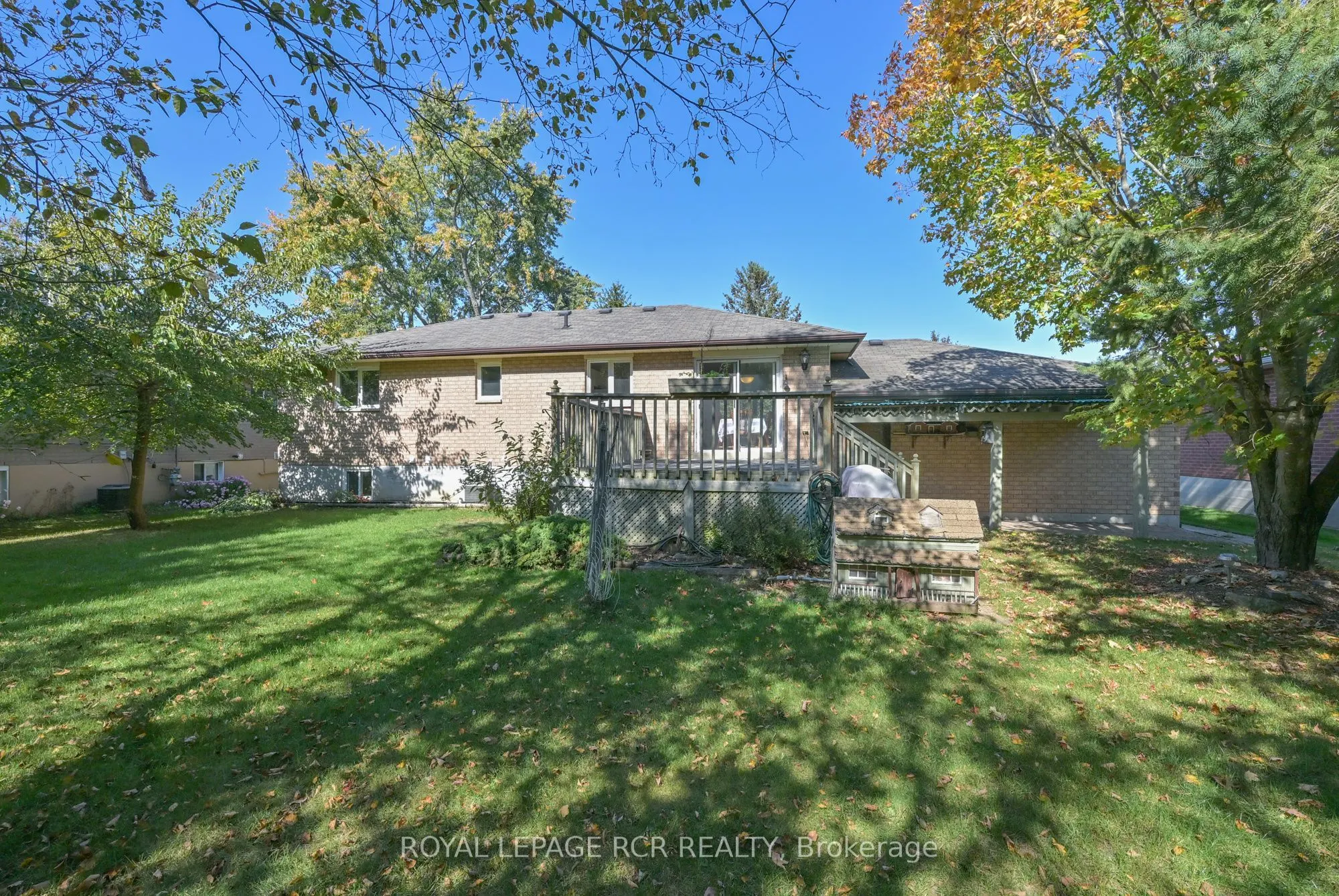 7 Moore Avenue