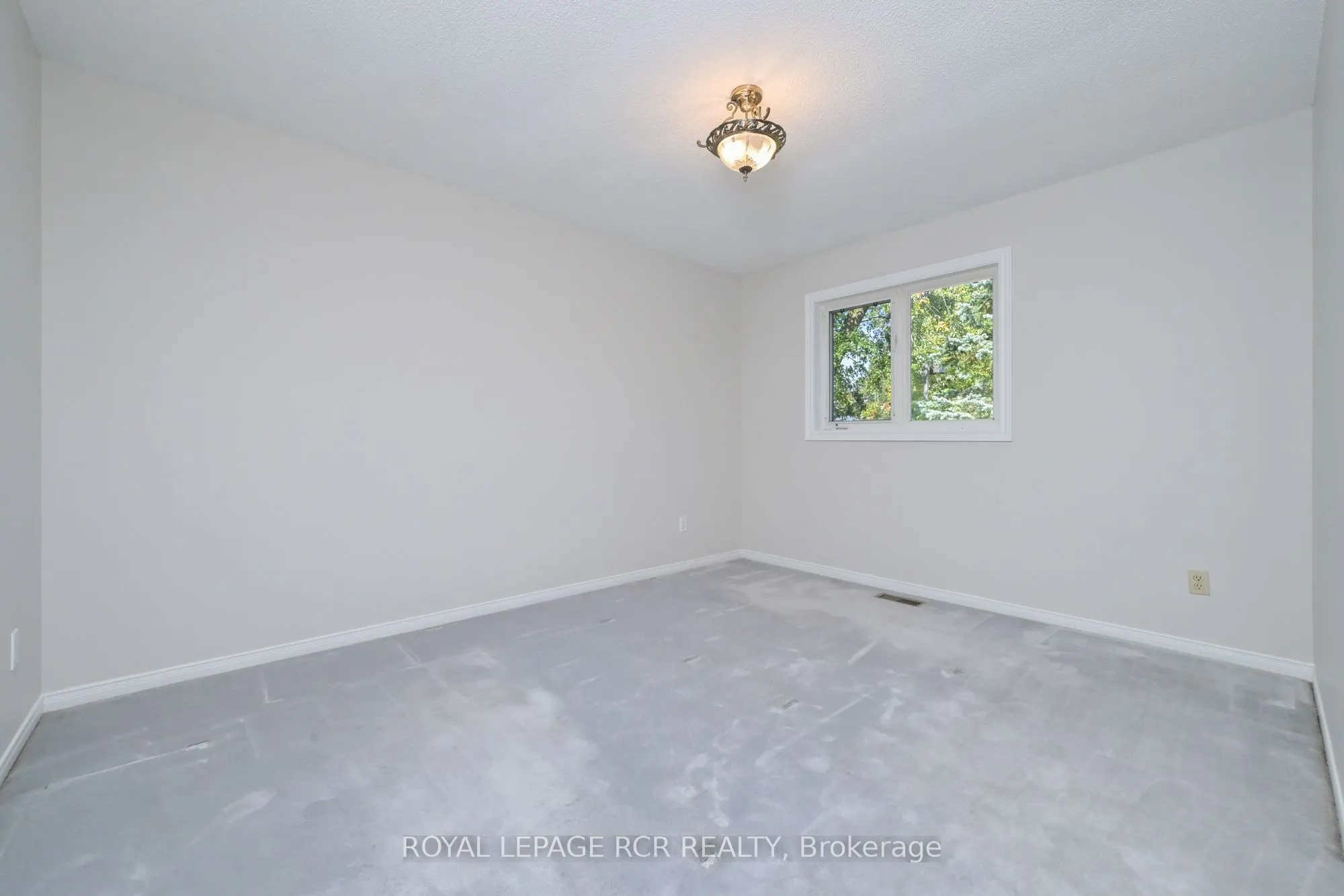 7 Moore Avenue