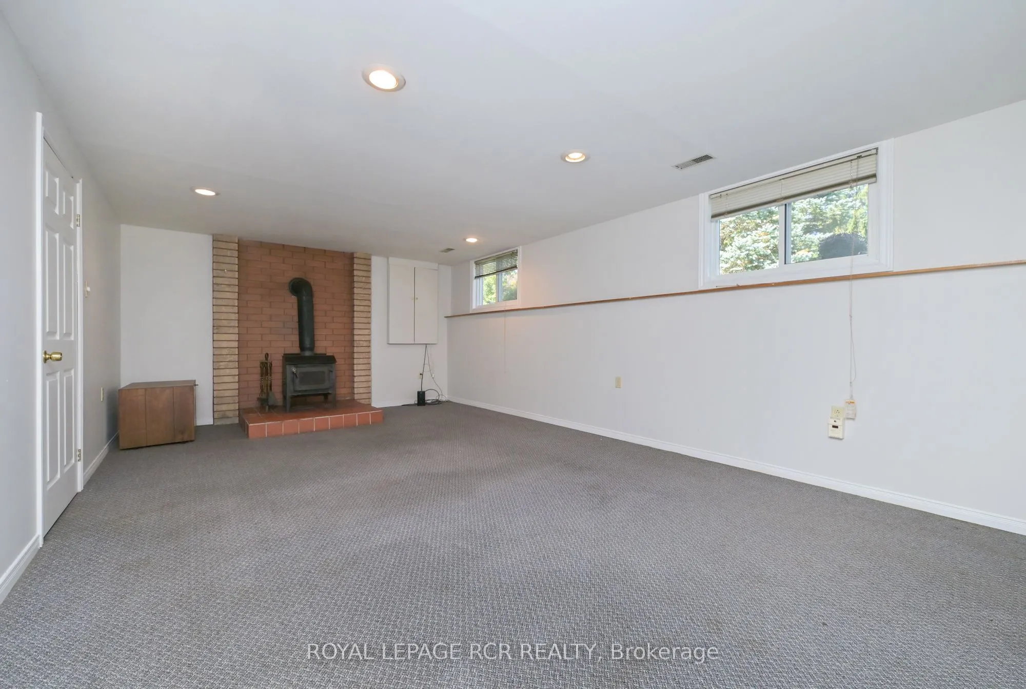 7 Moore Avenue