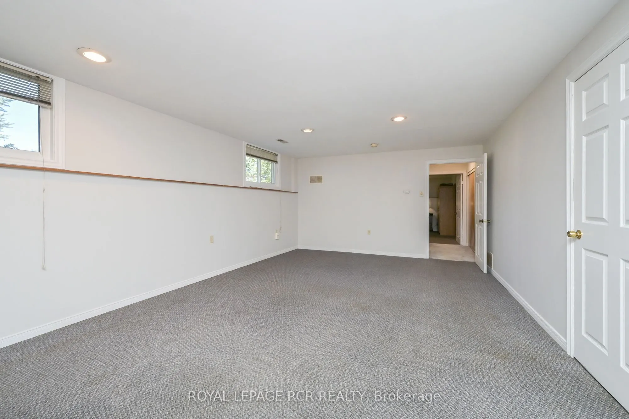 7 Moore Avenue