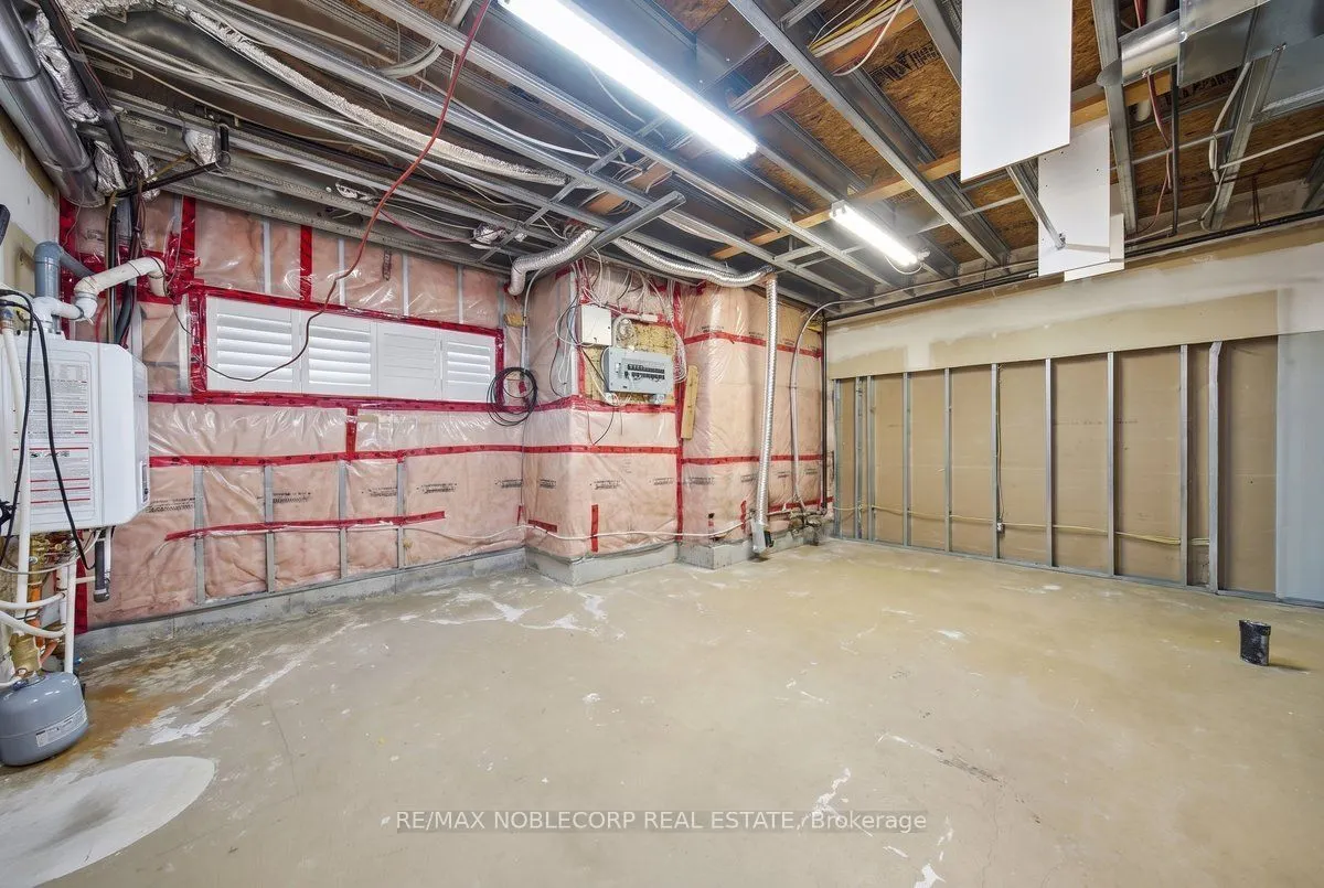 8900 Bathurst Street #37