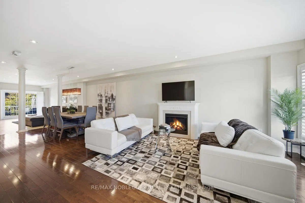 8900 Bathurst Street #37