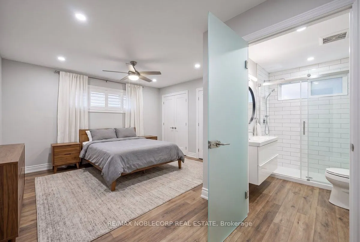 8900 Bathurst Street #37