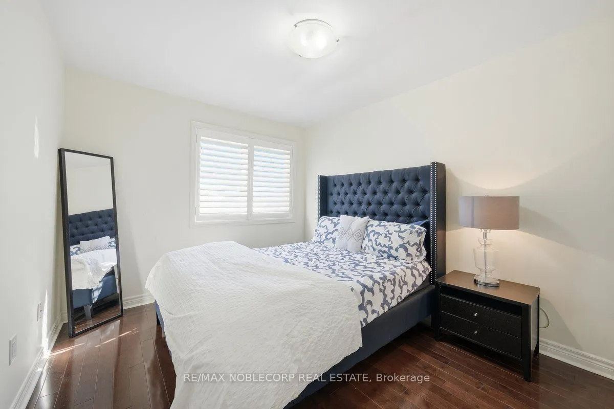 8900 Bathurst Street #37